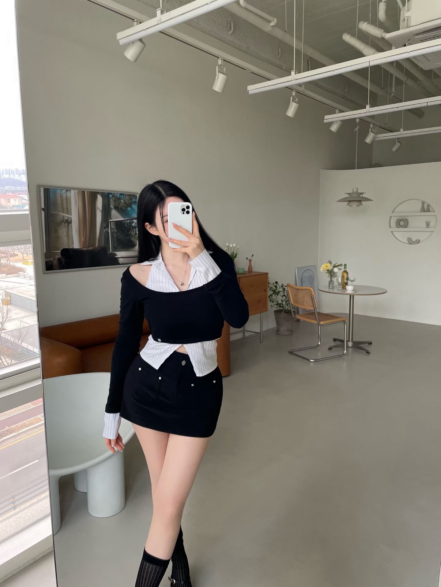 大露肩直紋女神上衣