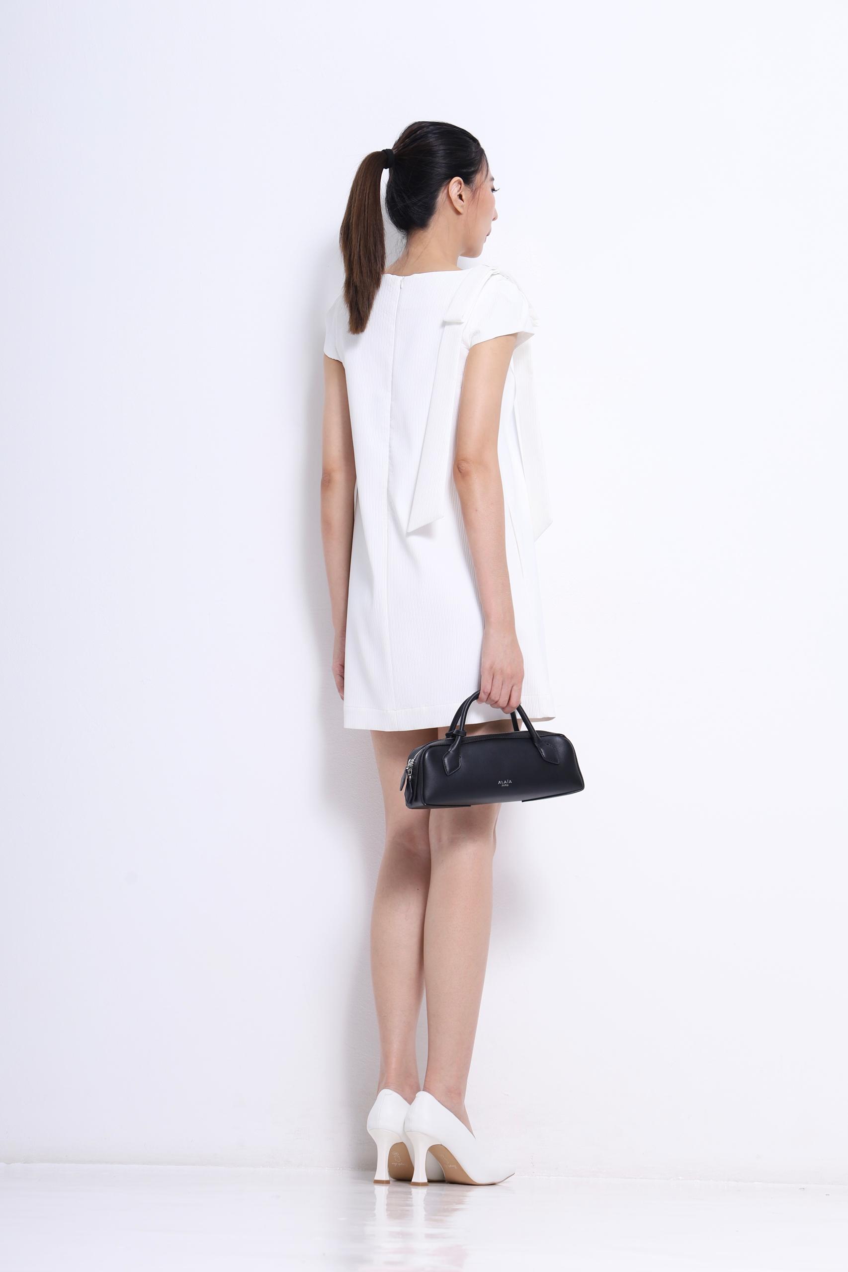 CD2143 CAPE SLLV A LINE DECENT DRESS