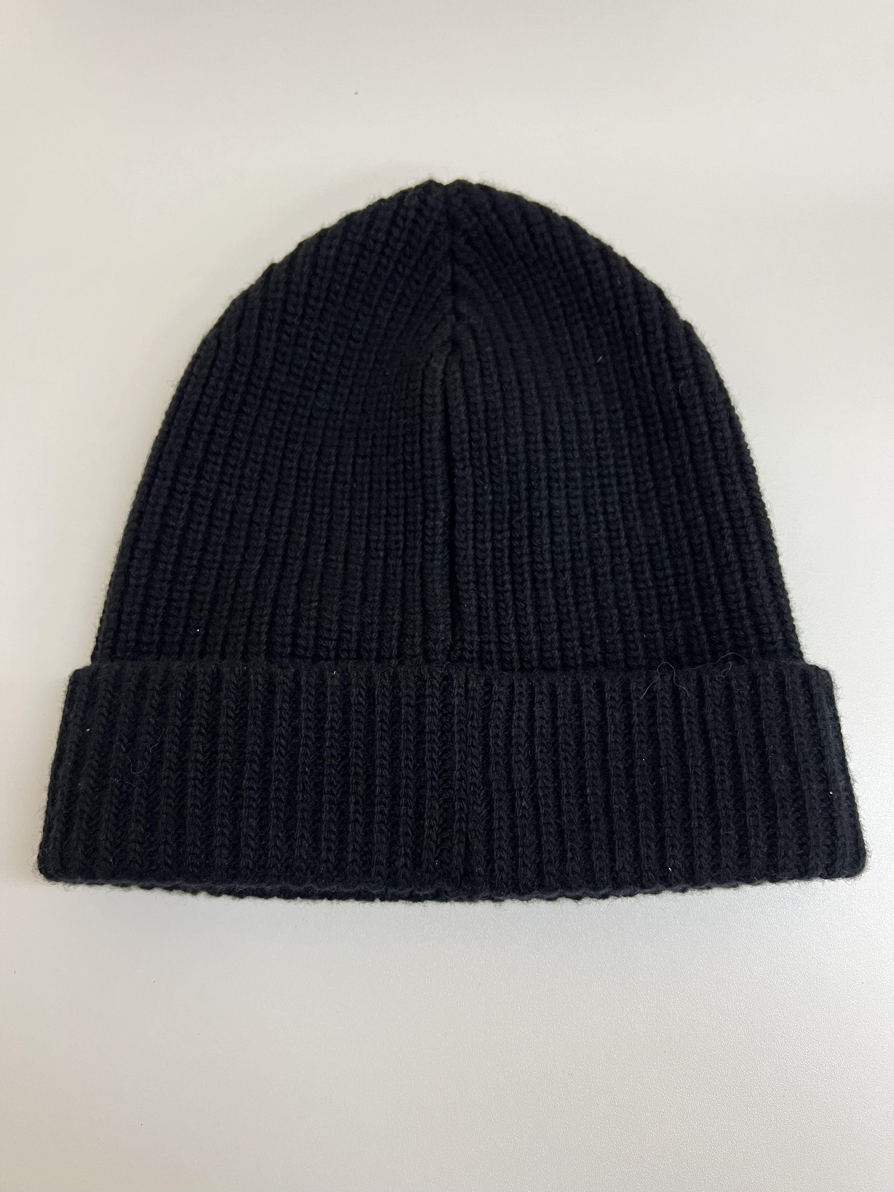 Pre-owned CELINE Embroidered Beanie in ribbed wool with a gradient logo / Product Code: 26012803