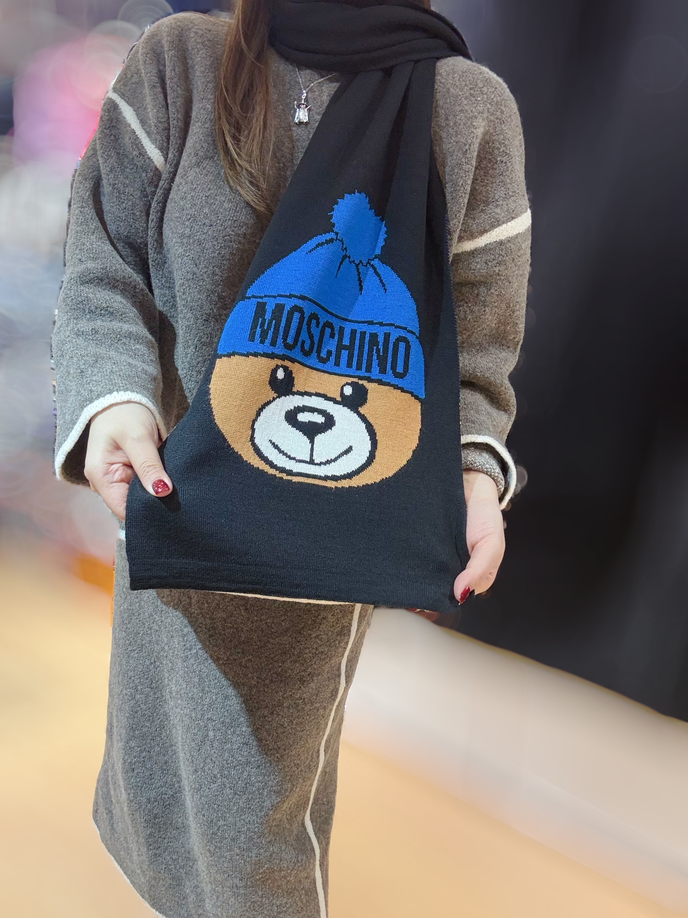 Moschino scarf 30635 bear/hat/blk