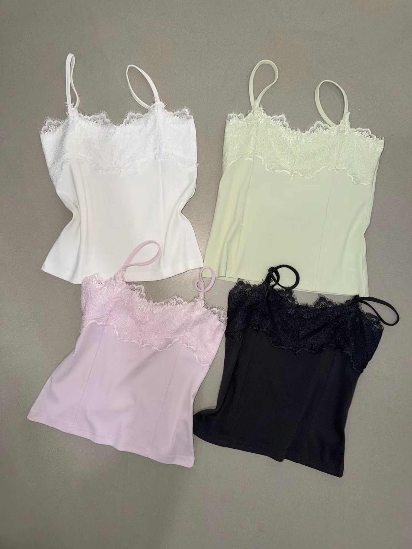 MUST HAVE SUMMER VEST 