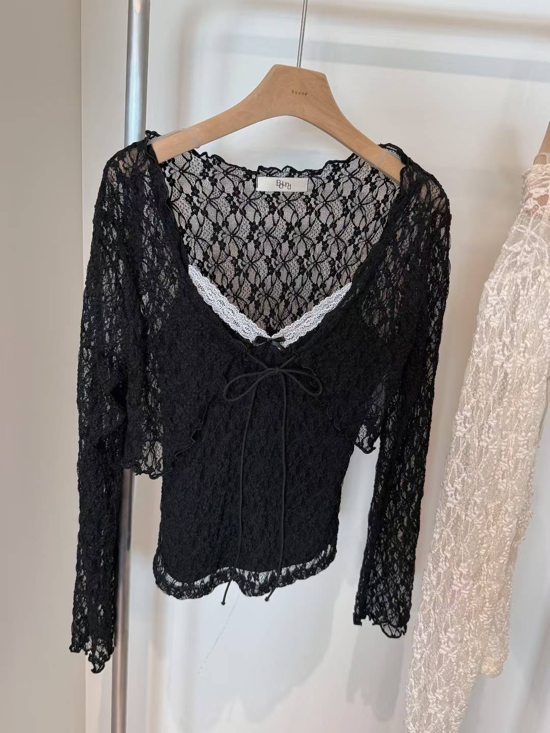 【 Goodbye Winter✨菱格蕾絲綁帶短版外套🫧🤍 】Delight Lace Outer