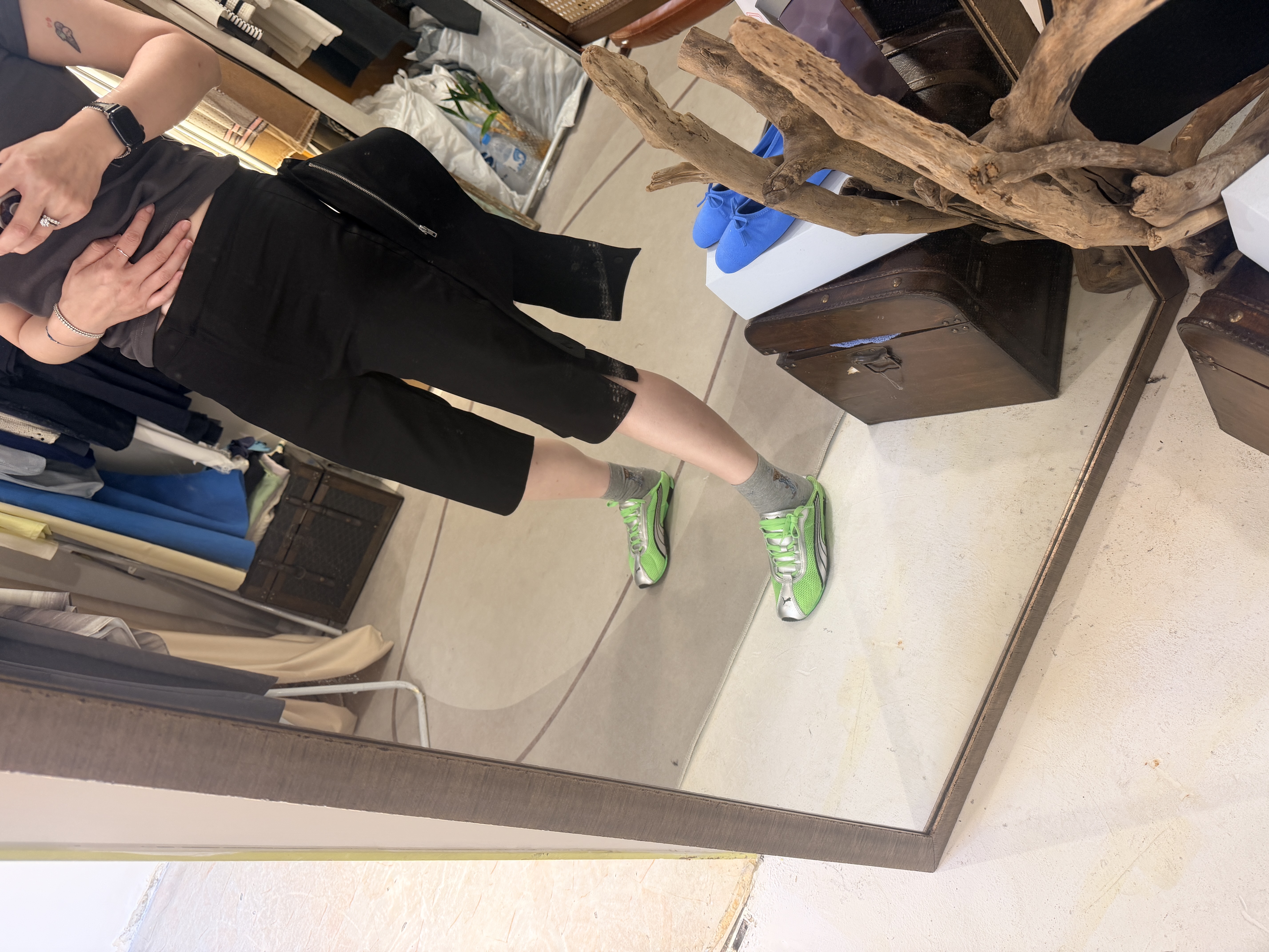 Shorts with belt