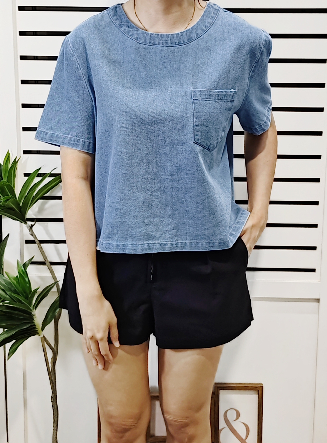 Z01379 Short Sleeve Denim Top