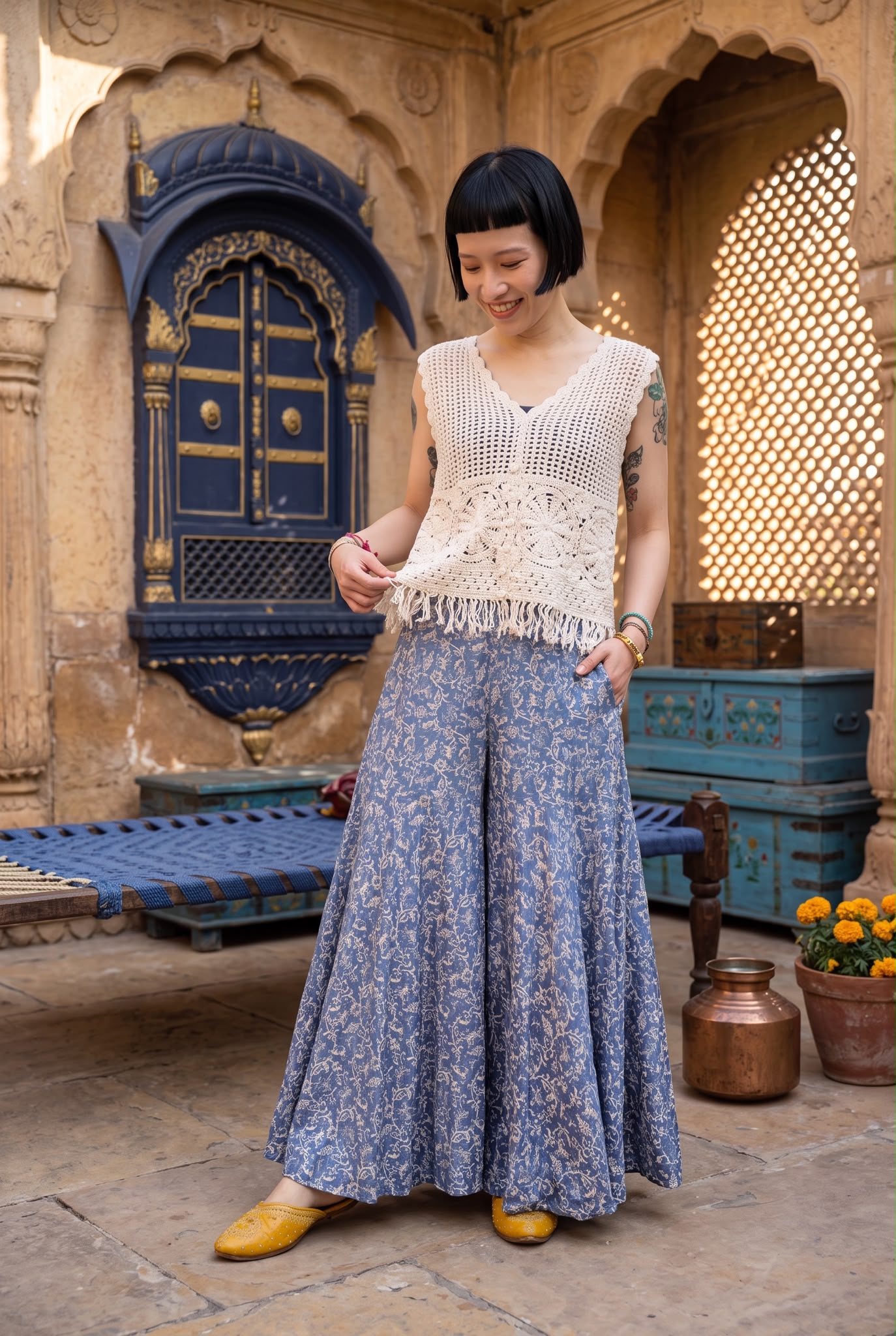 2968 Fog Blue Zoo WIth Flower Golden Palazzos