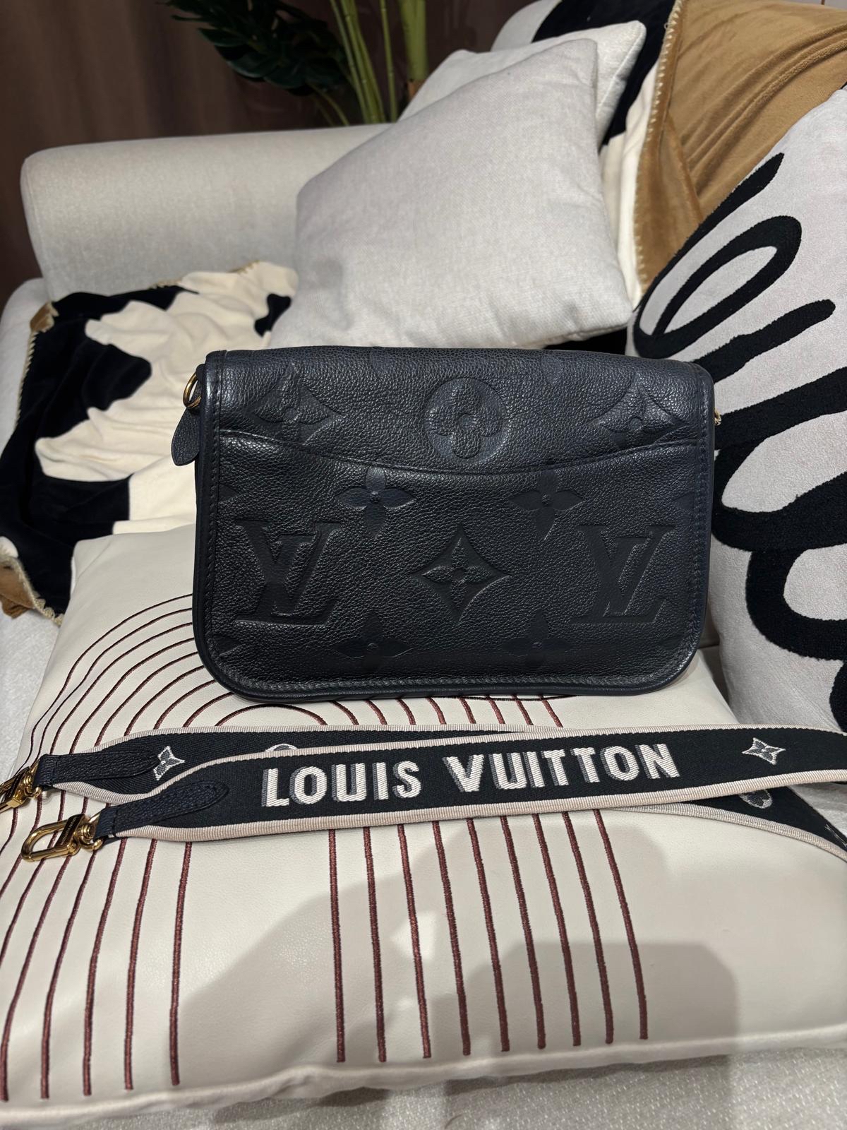 LV Diane Crossbody Bag 100%Authentic, 88%New ✅Dust bag