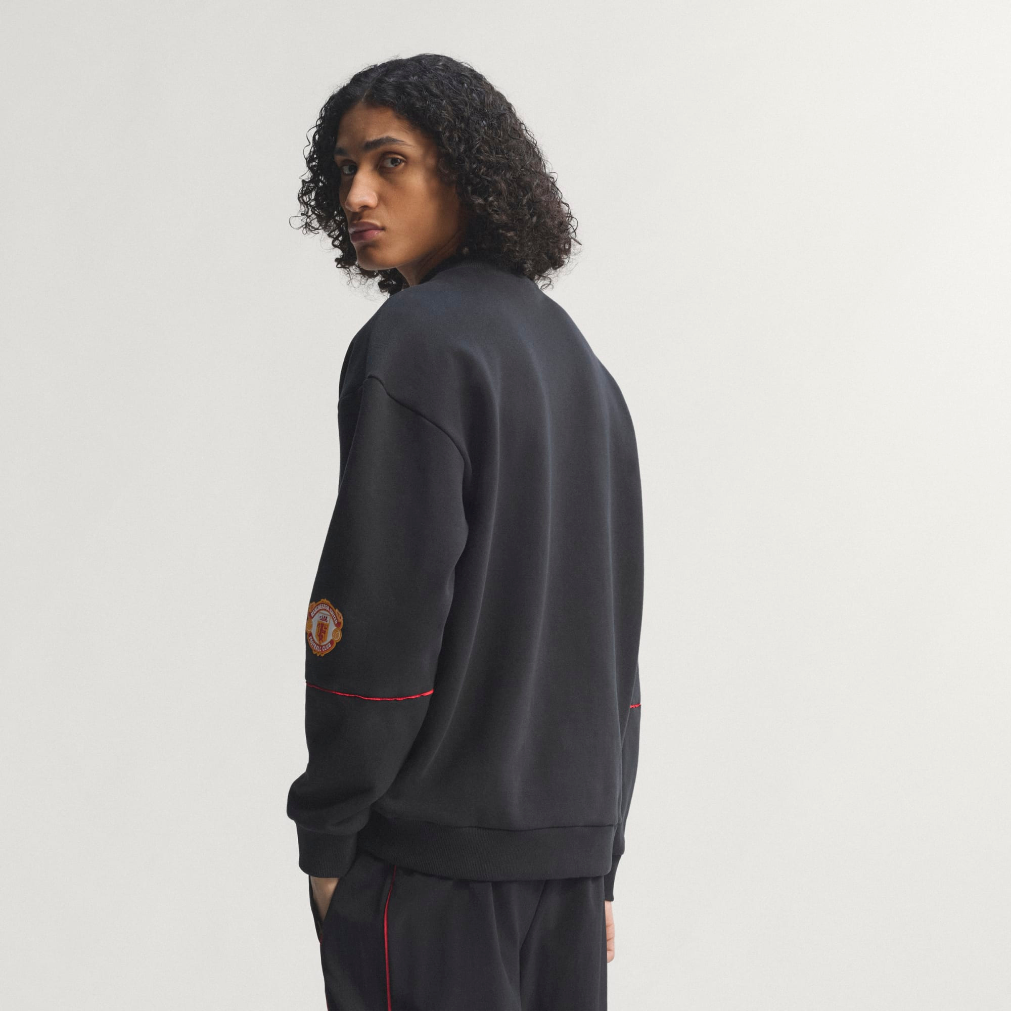 經典休閒美學  ⚽ Adidas Originals Manchester United 曼聯 1991/92 復古圓領衛衣 KC6383