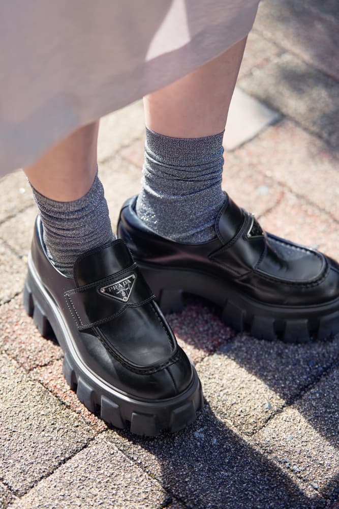冬天斷碼款‼️  限時優惠✨訂貨🍒Prada 5.5cm 厚底brushed Monolith loafer  🔖35-38/39/41 補碼