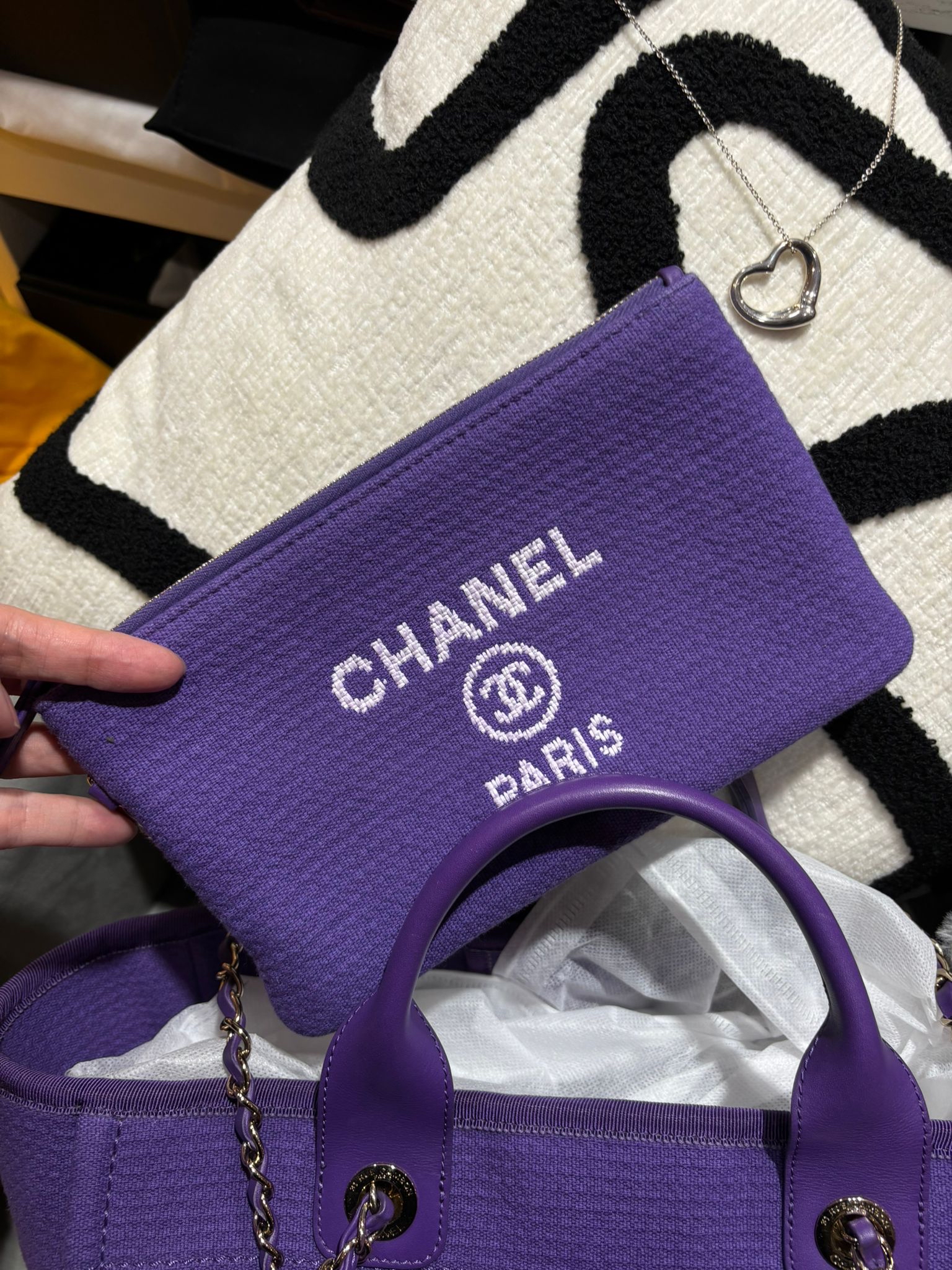 Chanel Deauville Tote Bag Small 100%Authentic, 95%New ✅晶片✅Pouch✅Dust bag