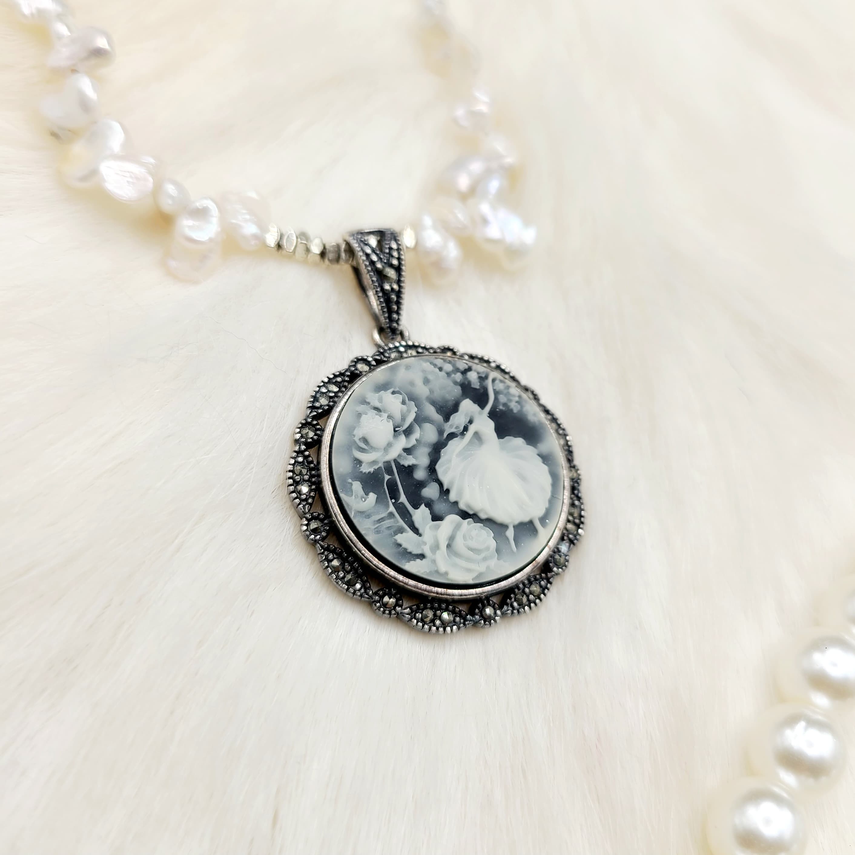 70年代瑪瑙雕刻Cameo配珍珠水晶choker