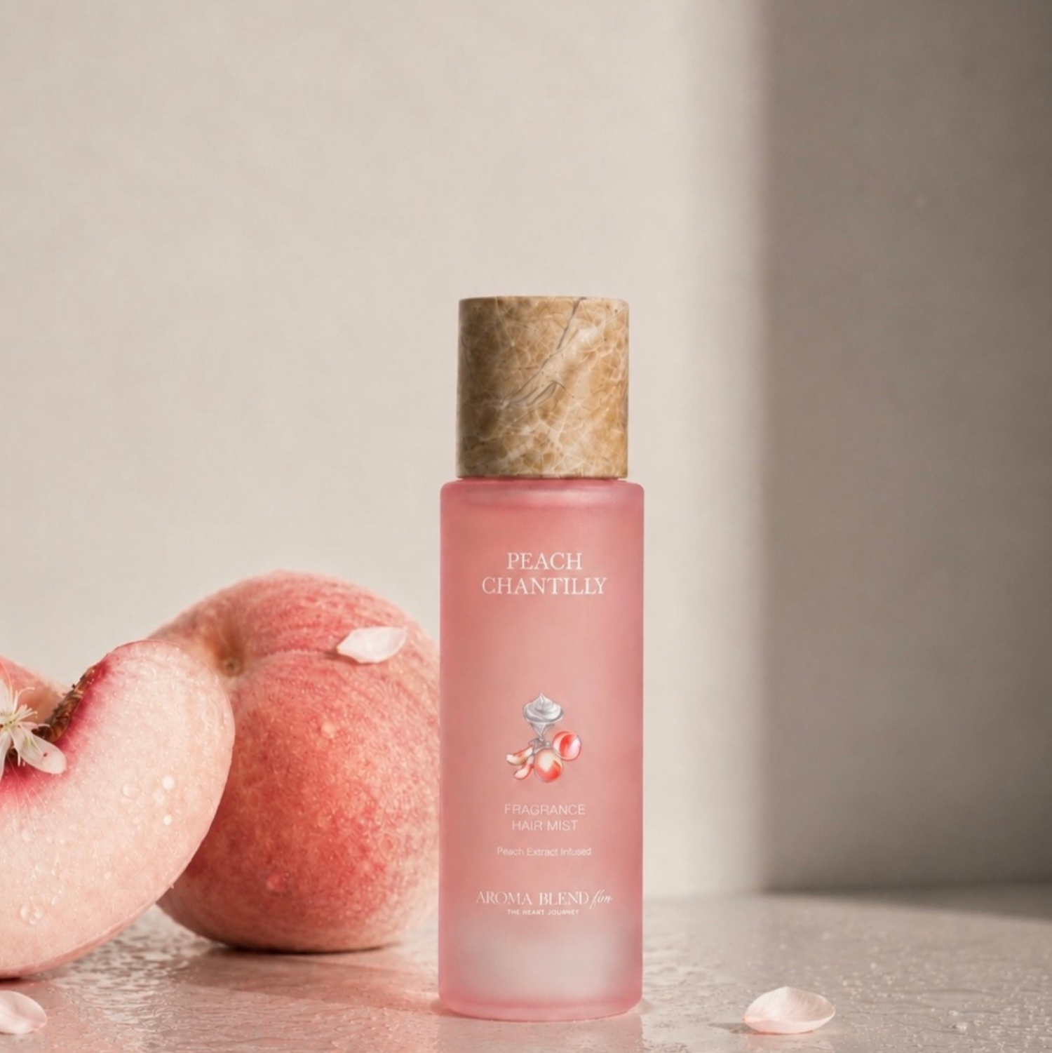 【✨️日本 🇯🇵 AROMA BLEND bar PEACH CHANTILLY fragrance hair mist 桃子香氛護髮噴霧✨️】30ml  
