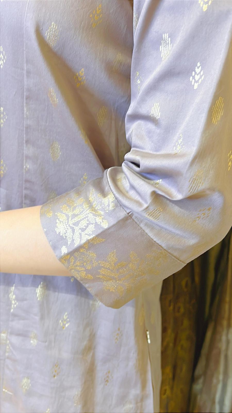 Light taro big V emb. soft Mid-sleeve OP 43" #1007