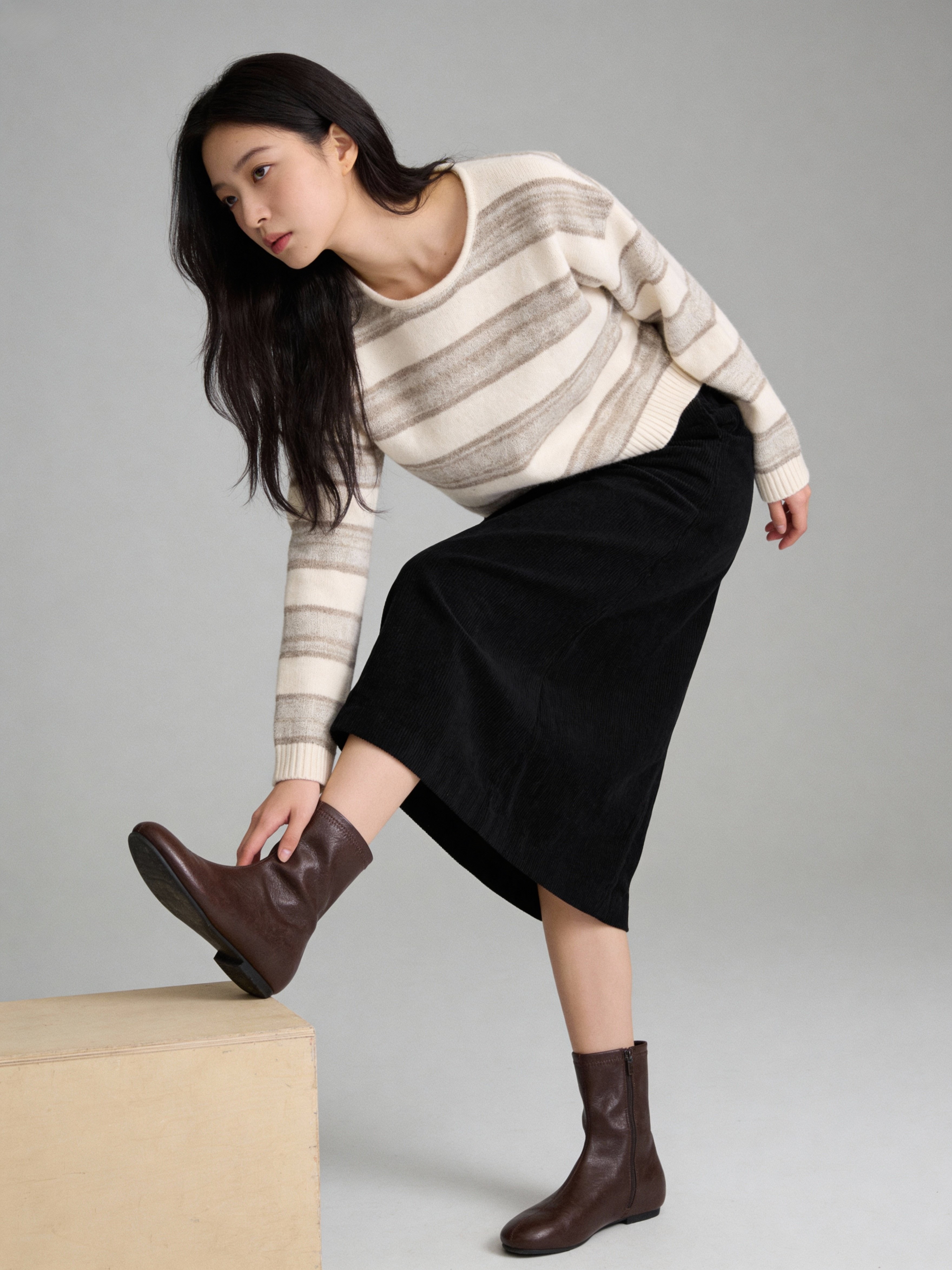 8553粗條紋短版針織