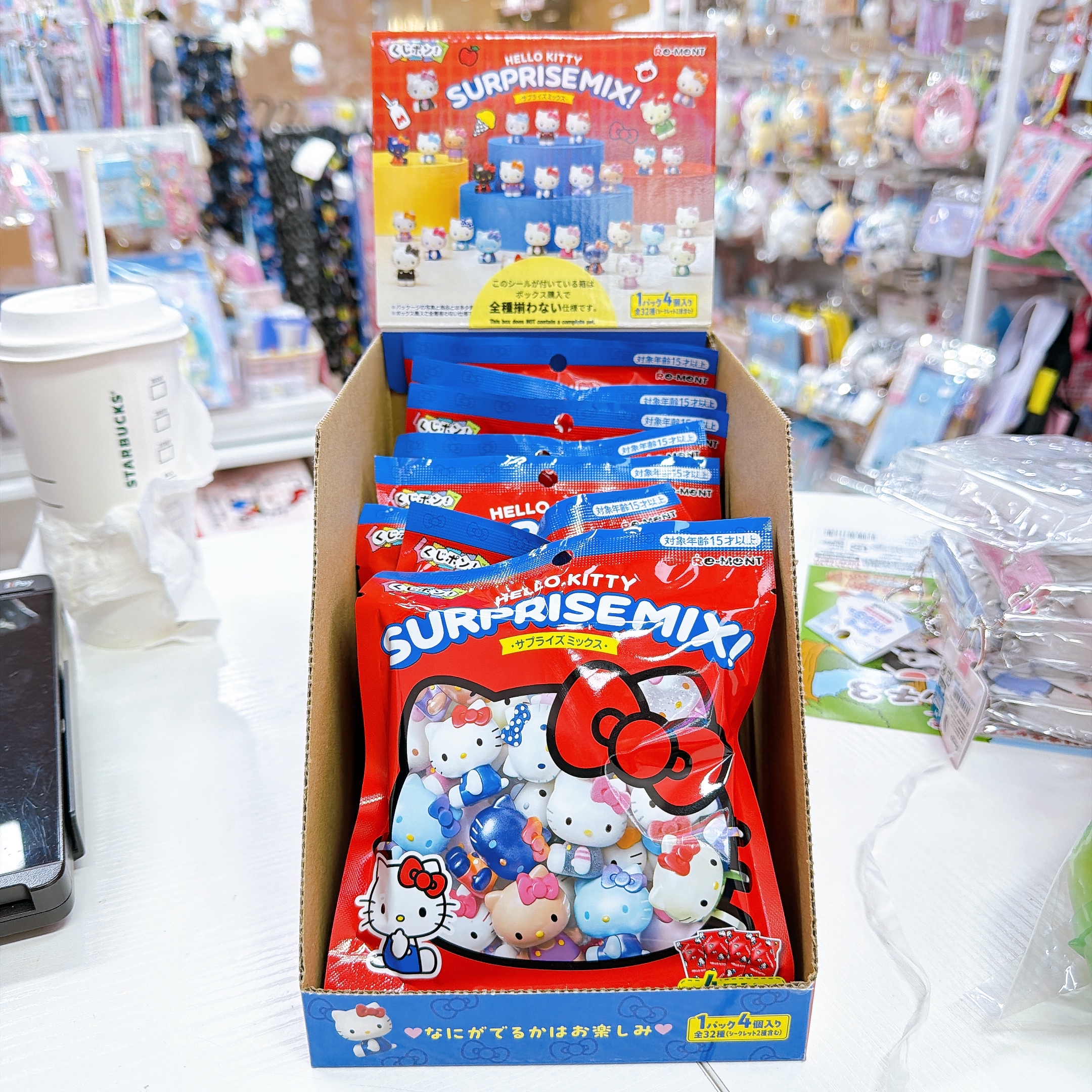 日本直送新款Hello Kitty迷你擺設一包有四個隨機抽抽出