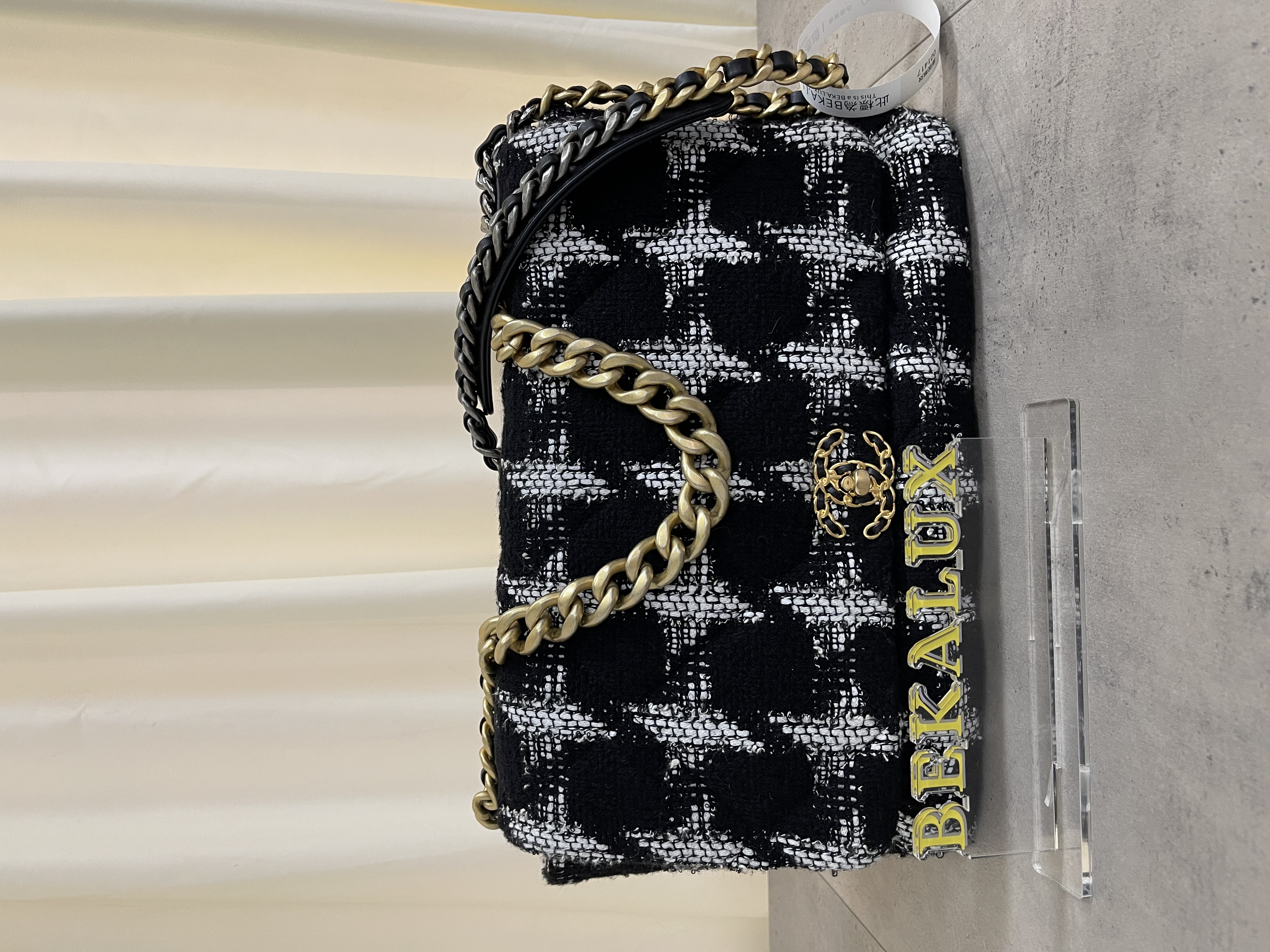 Pre-owned Chanel Boy / Product Code: 26012604