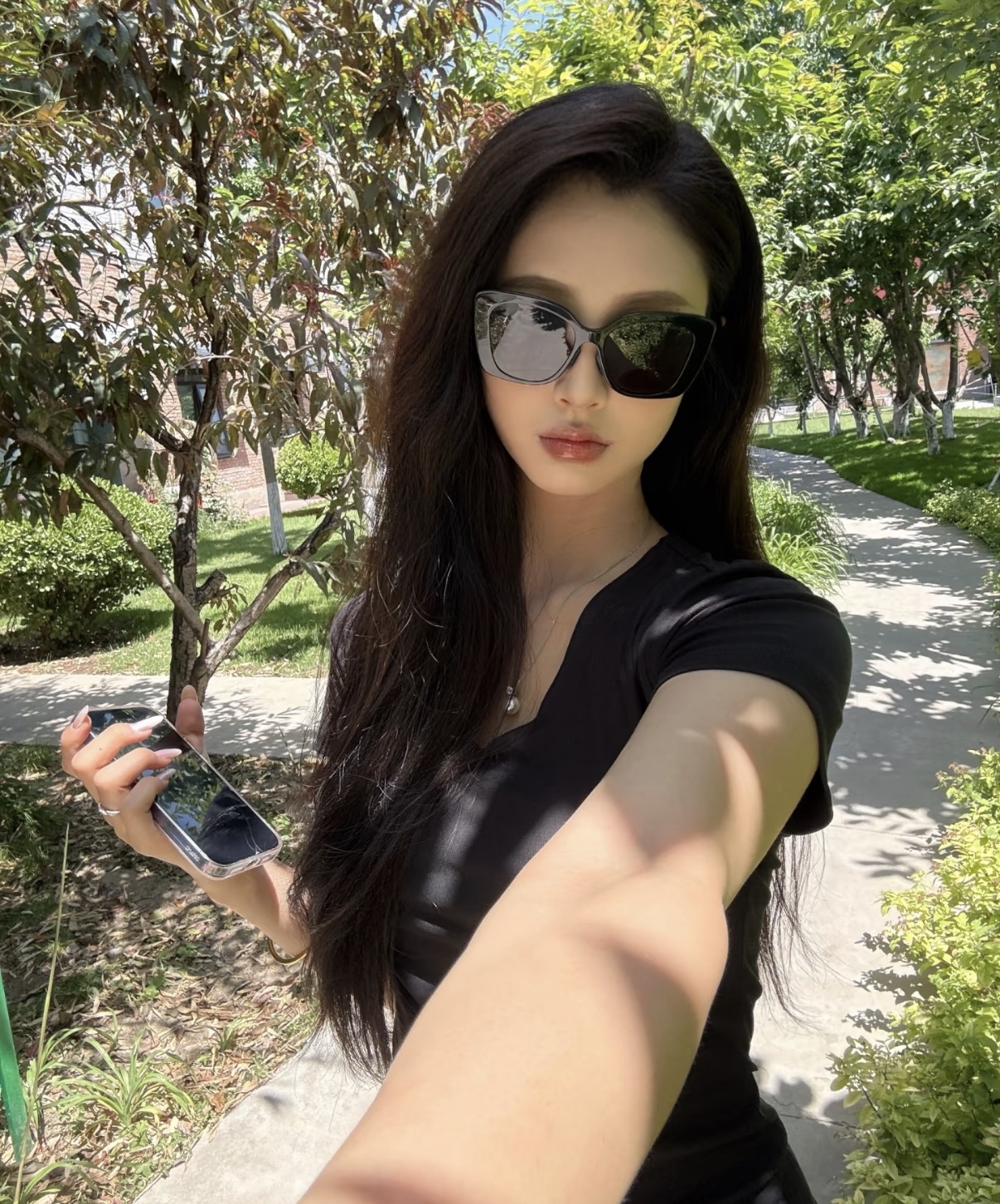 現貨✨🫶🏻熱賣款🪩Chanel 黑色小閃石太陽眼鏡