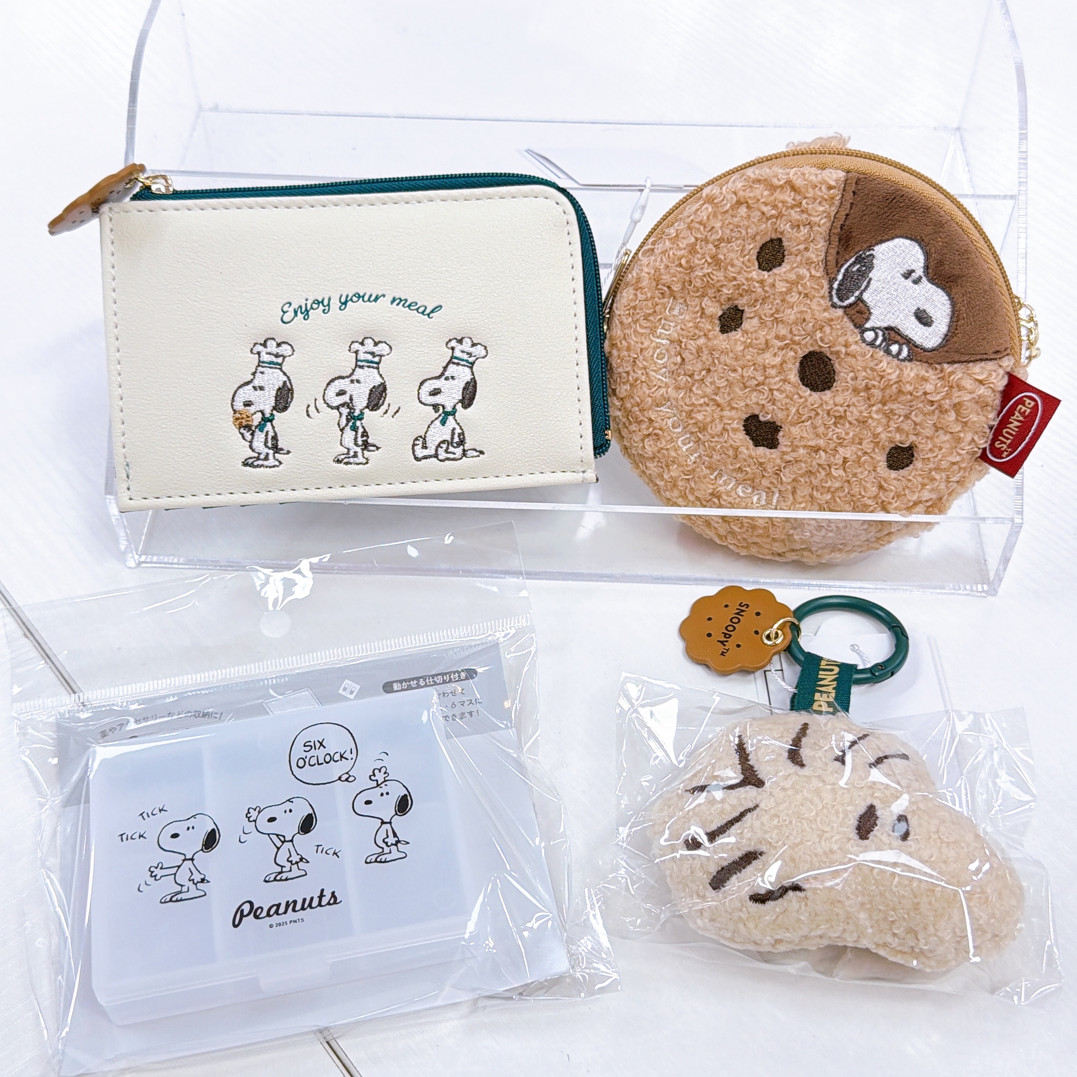 日本直送snoopy 新款卡套藥盒散紙包