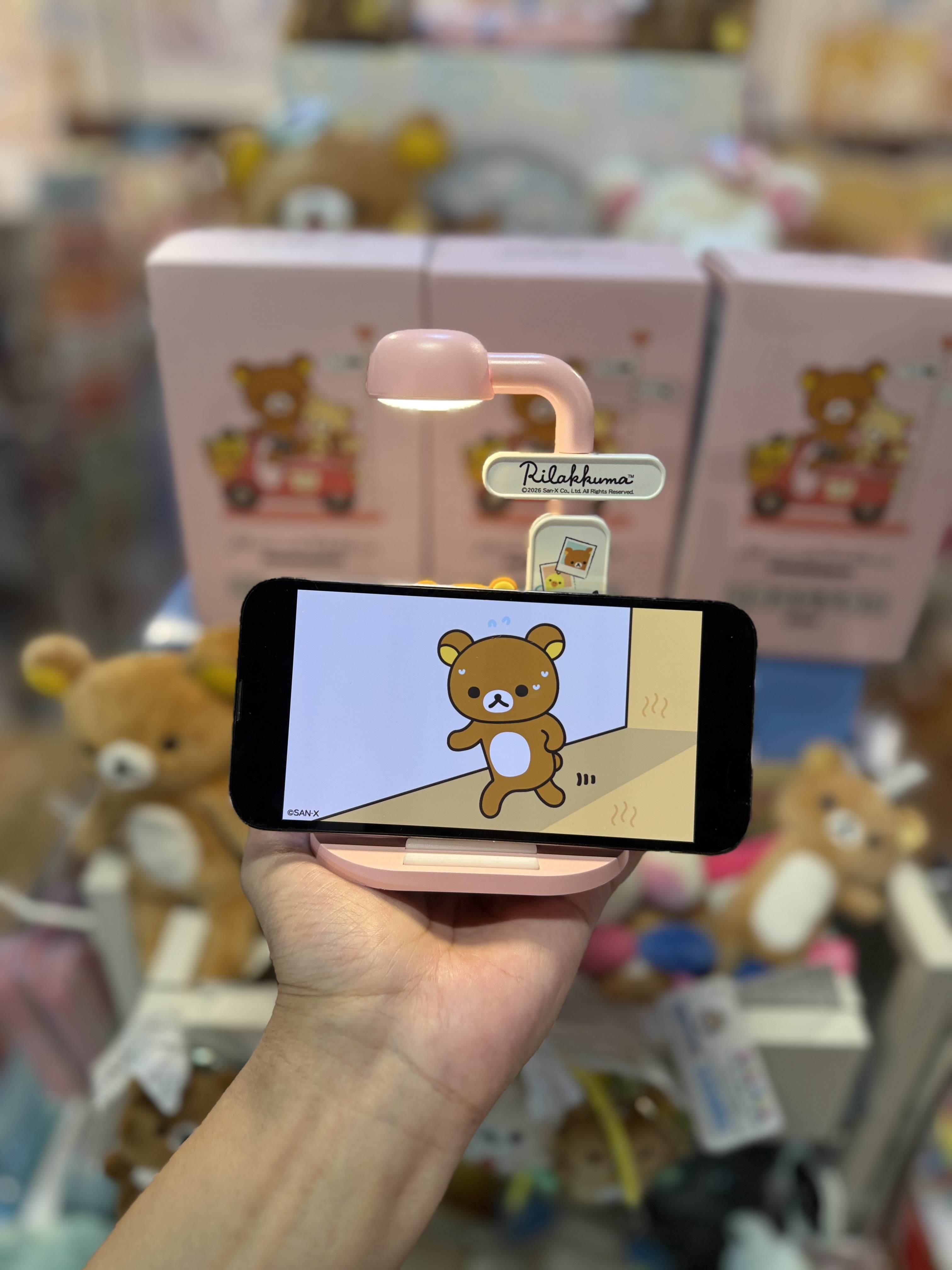 ⭕️留意！此商品只限順豐到香港和澳門地區《我現貨》全新台灣限定rilakkuma路燈造型電話座 USB充電式。三段亮度調節