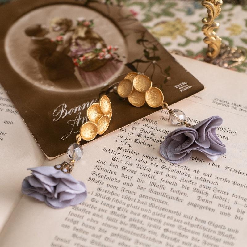 Modern Handmade in Italy Timeless Floral Blossom Fabric Flower Long Stud Earrings - Lavender