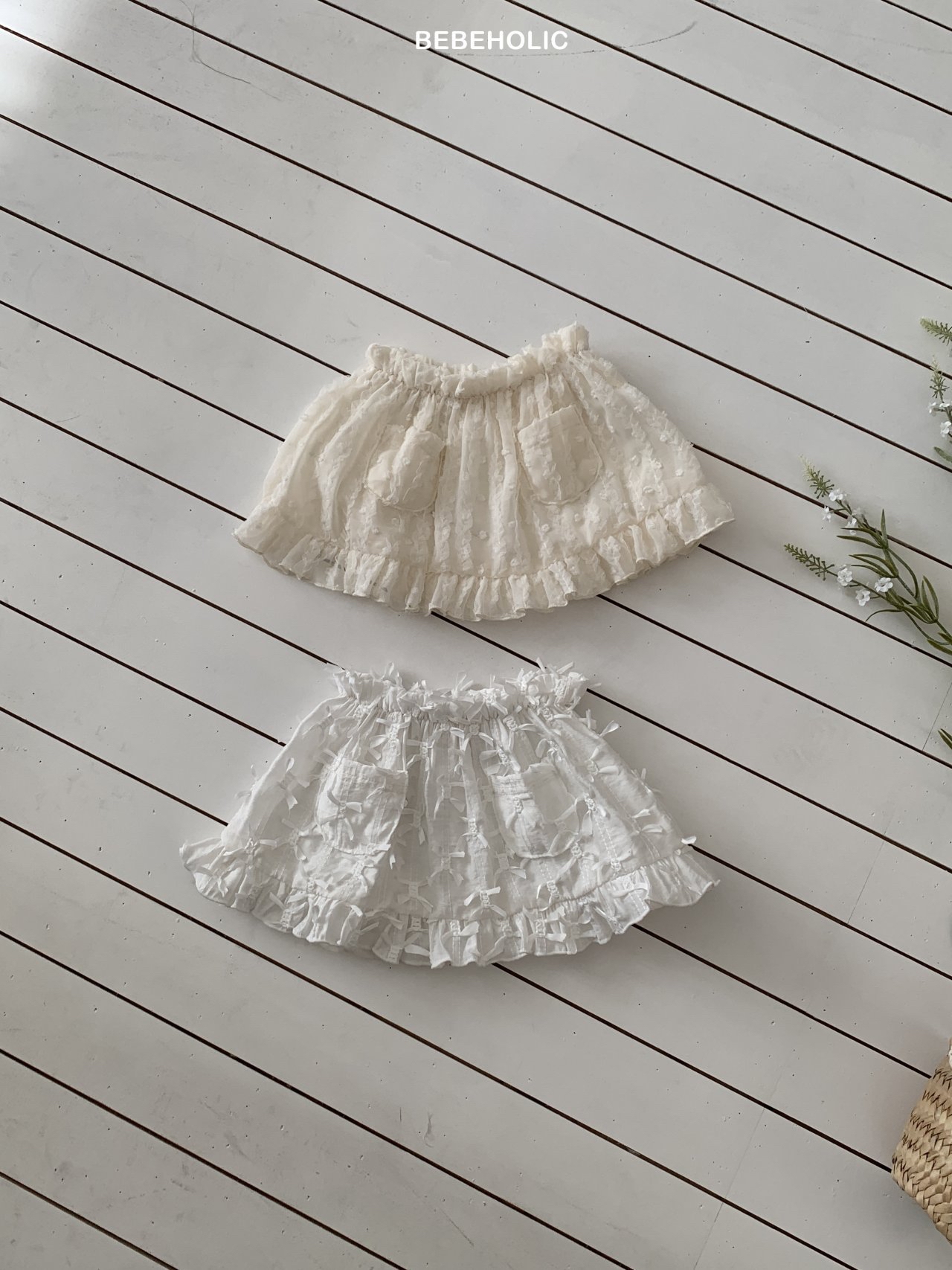 🌸預訂 韓國直送🌸🇰🇷BEBEHOLIC兩色法式絲帶蕾絲半身裙