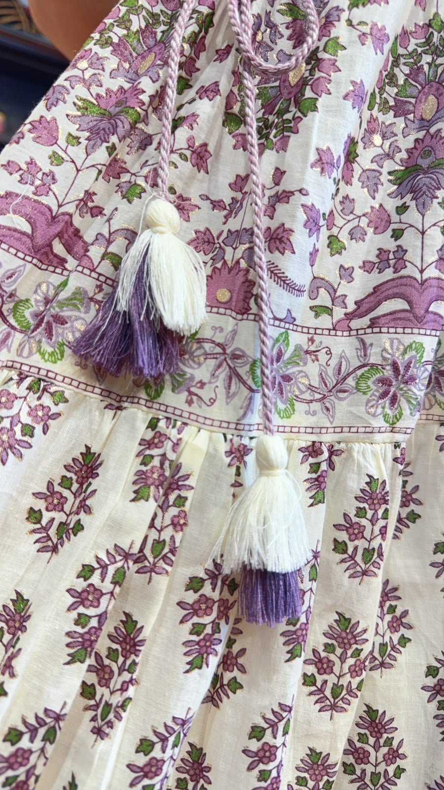 3310 Lavender Beige Floral 4-Rope OP 48"