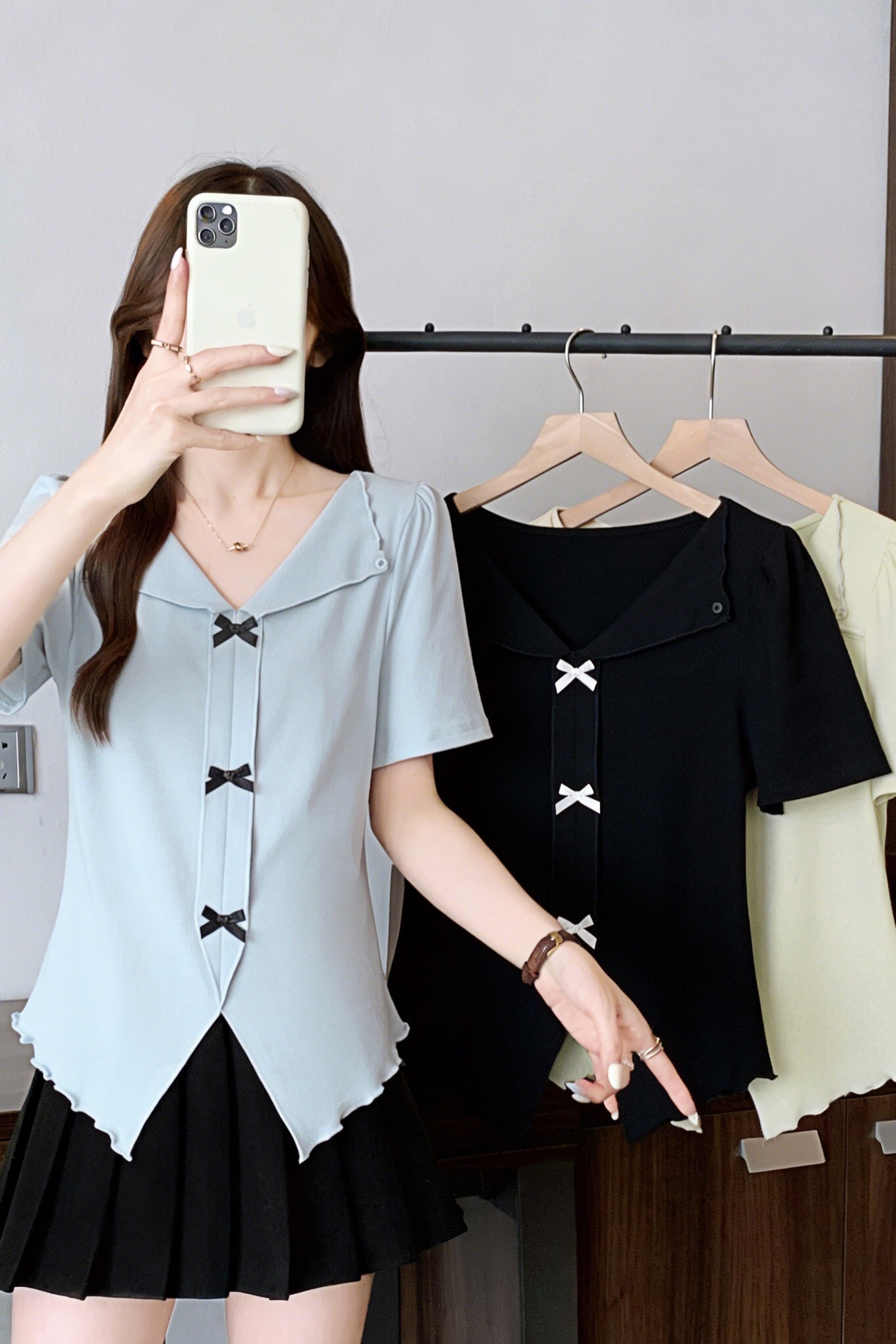 B158(80771) 韩版甜美风V型翻领前排立体蝴蝶结下摆开角木耳边3色上衣 