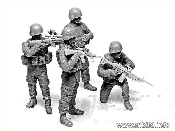 1/35 US Check Point in Iraq