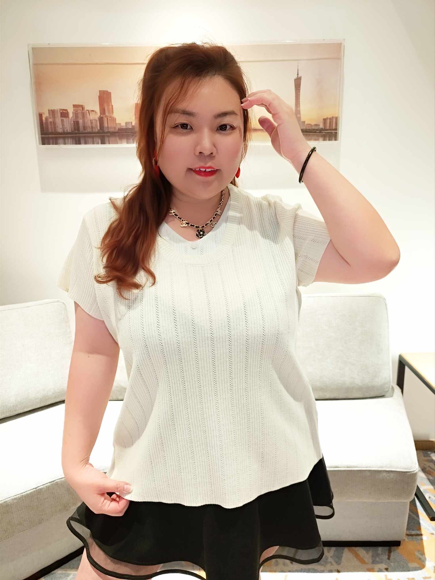 YCE06 1036 假两件式镂空针织上衣