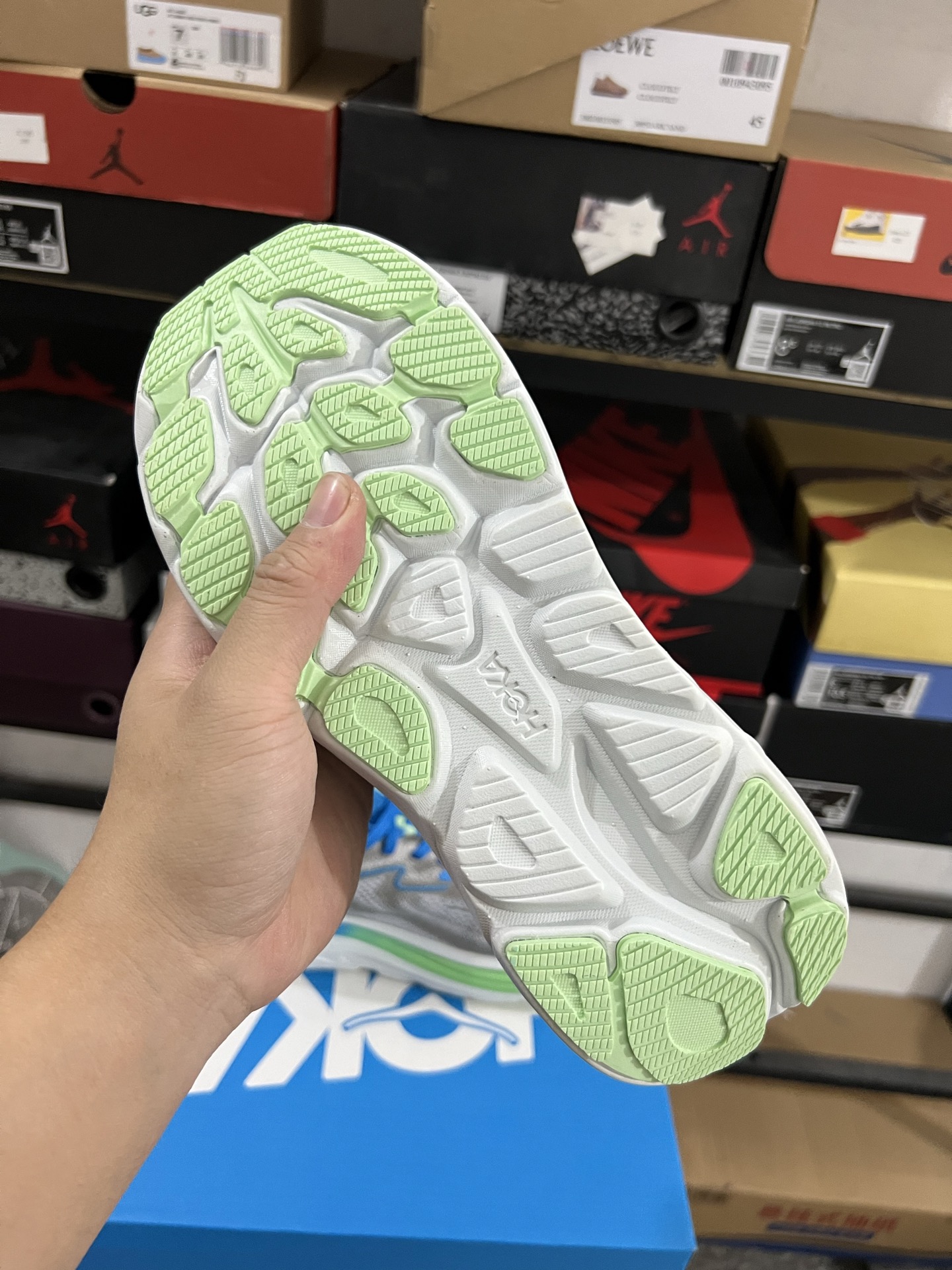 HOKA ONE ONE Clifton 10