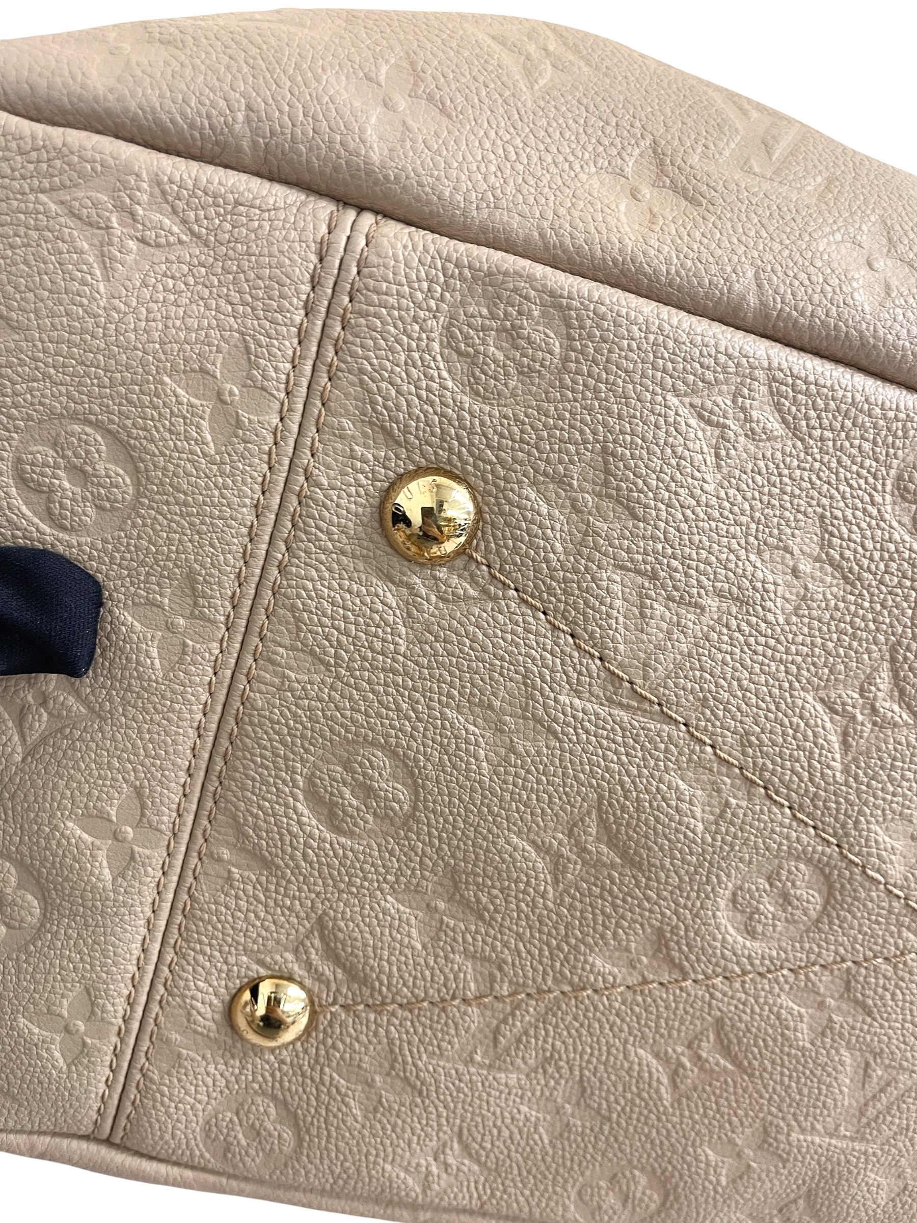 Pre-owned Louis Vuitton Artsy MM Hobo/ Product Code: 061427