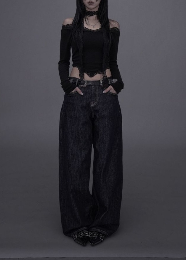 No-Fade Wide-Leg Jeans