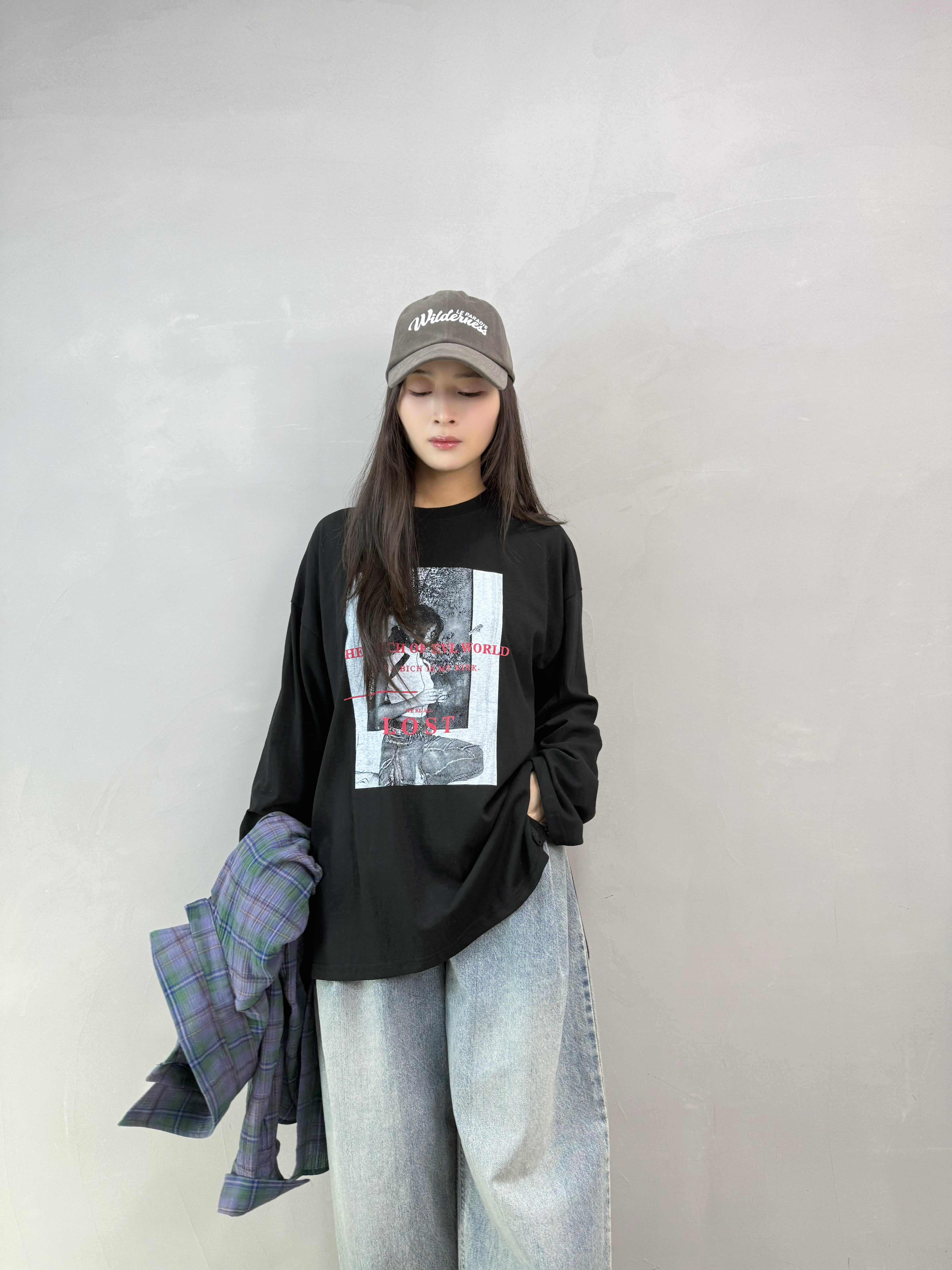 H16 人像開叉tee