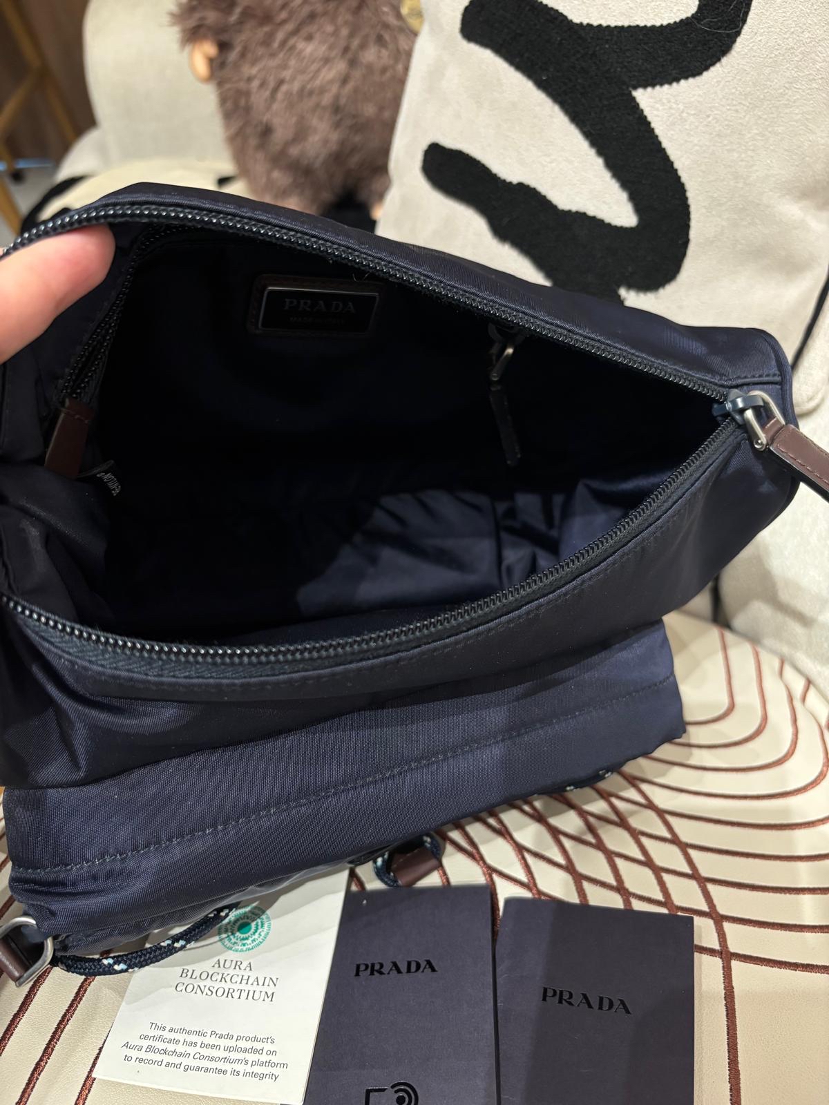 Prada Speedrock Re-Nylon shoulder bag 皮革肩背袋 100%Authentic, 98%New ✅nfc ✅certificate✅Dust bag