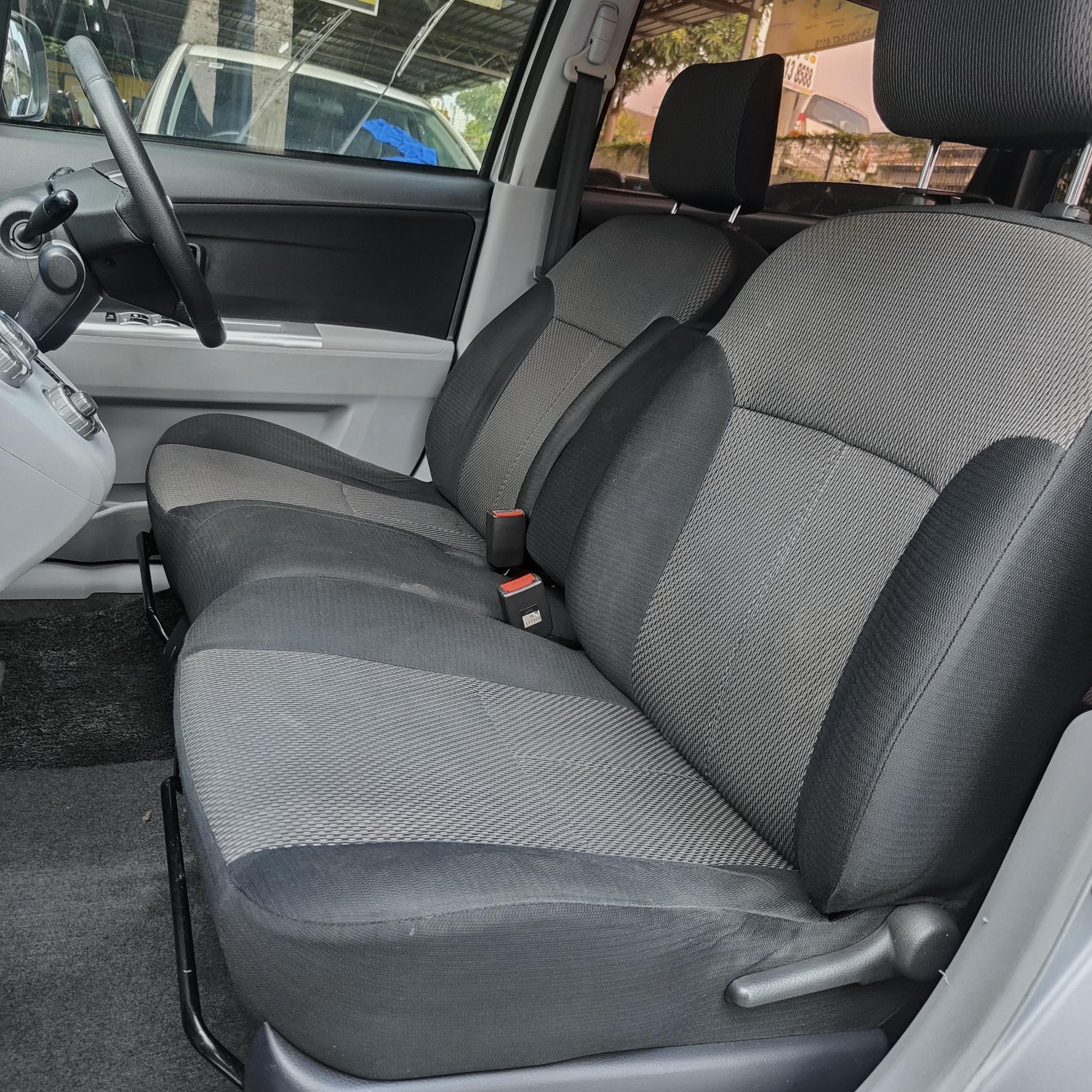 2011 PERODUA ALZA 1.5 EZI 