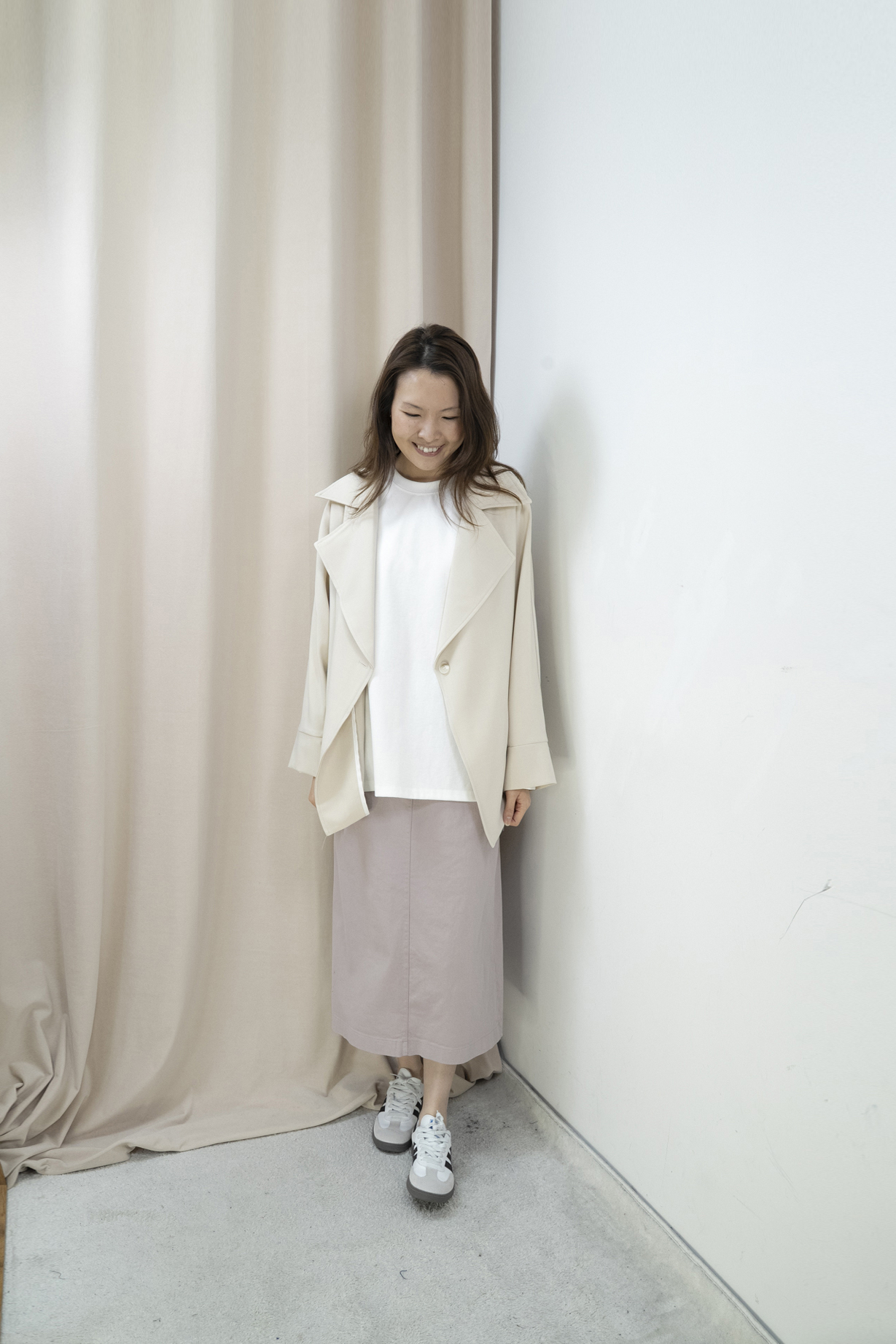 後背工字褶挺棉上衣（白色）