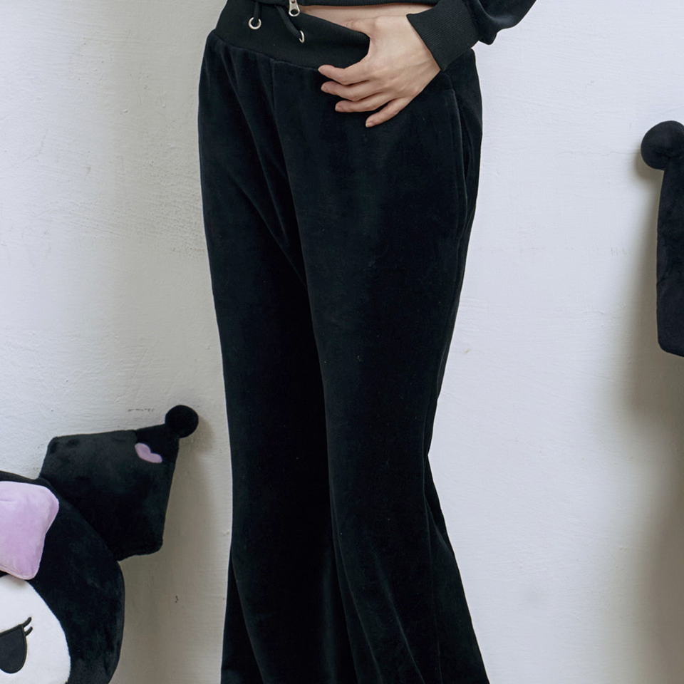 Venhit x Kuromi Velour Bootcut Pants Black