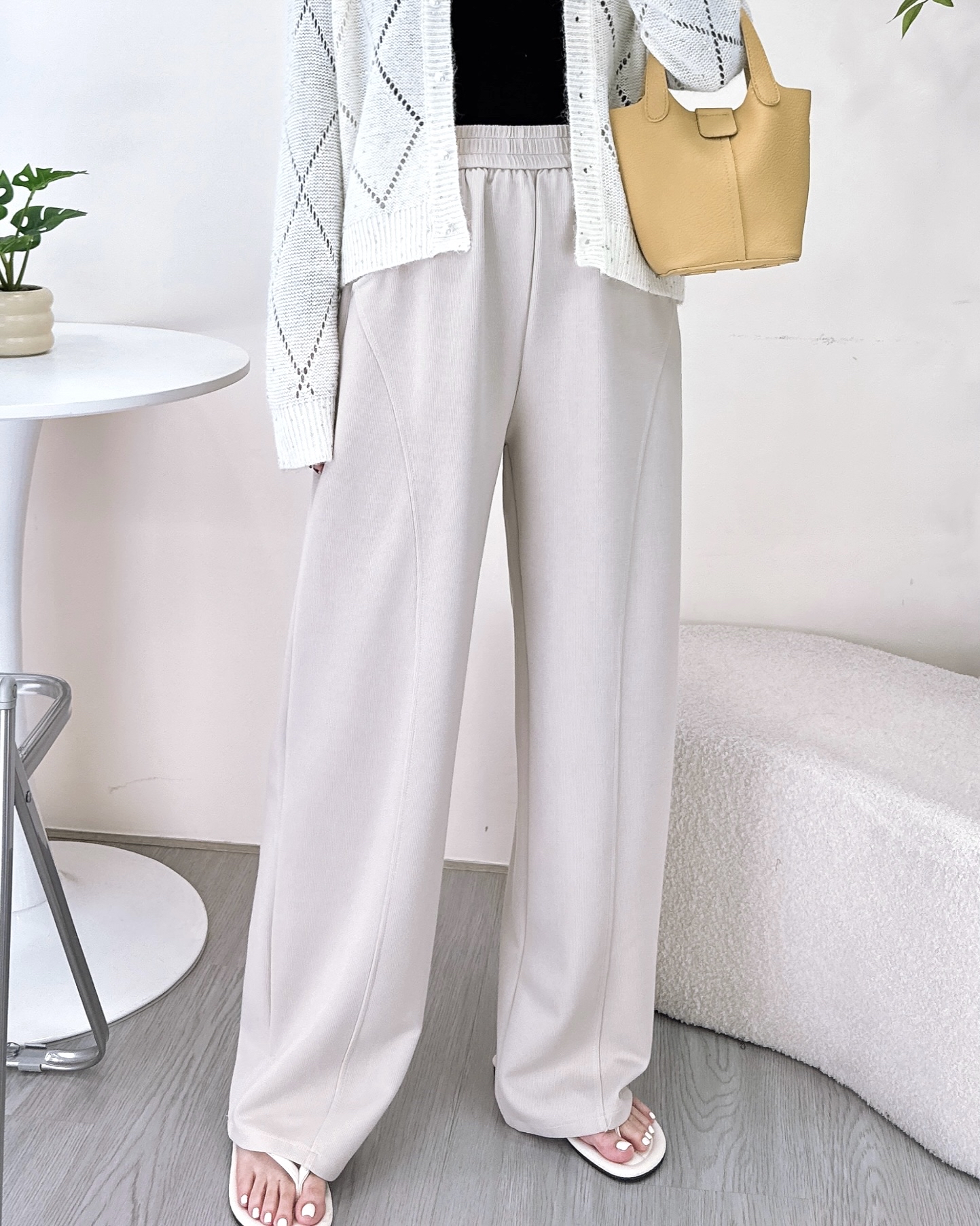 滑嘟嘟免燙牛奶棉料休閒褲 4色