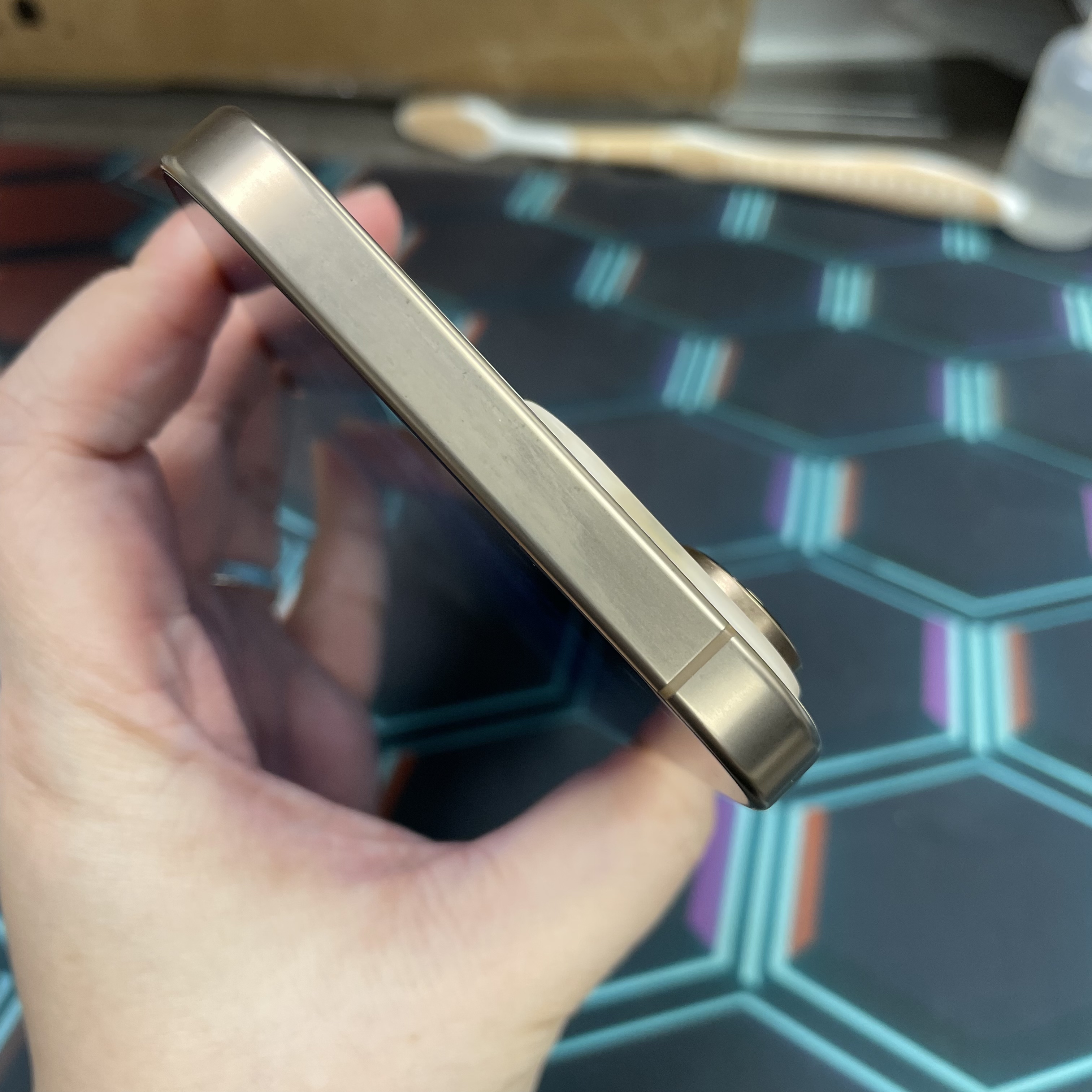 *8340 16 Pro max 完美機 256GB 電94 沙色 gold