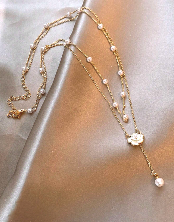 Simple duo layer pearl rose necklace
