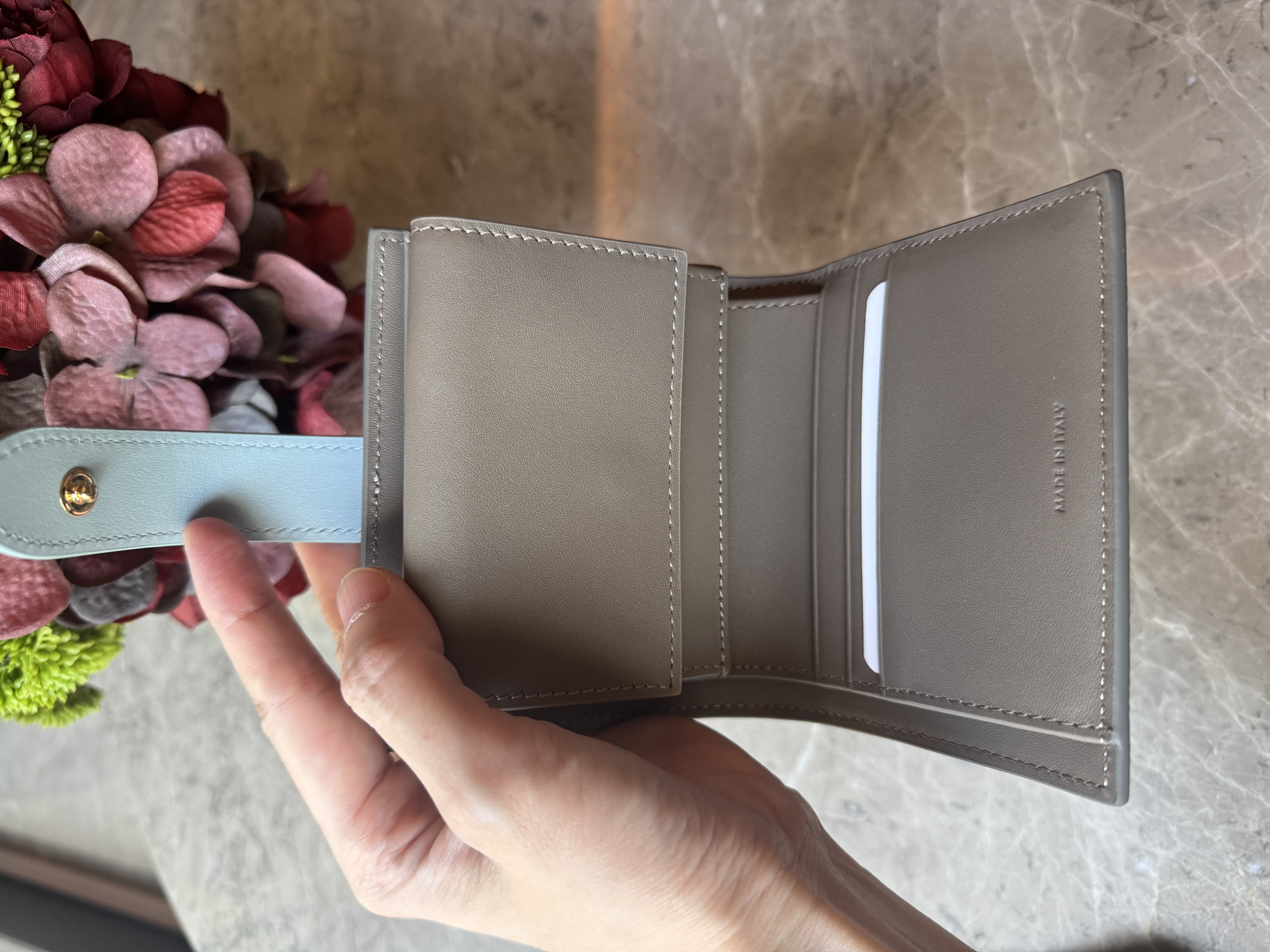 未使用品 Celine Small Strap Wallet -Grey