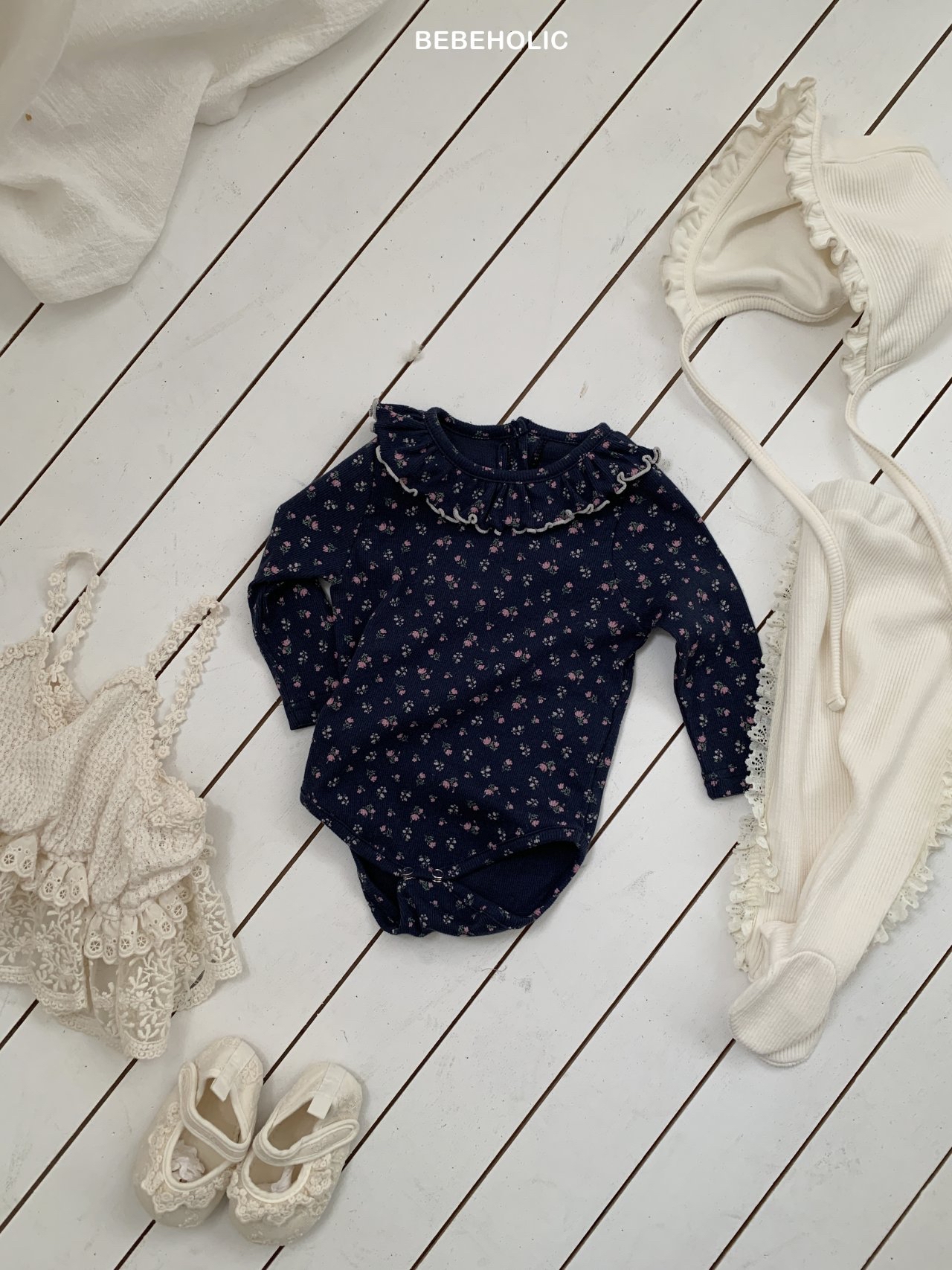 🌸預訂 韓國直送🌸🇰🇷BEBEHOLIC三色碎花荷葉領長袖包屁衣