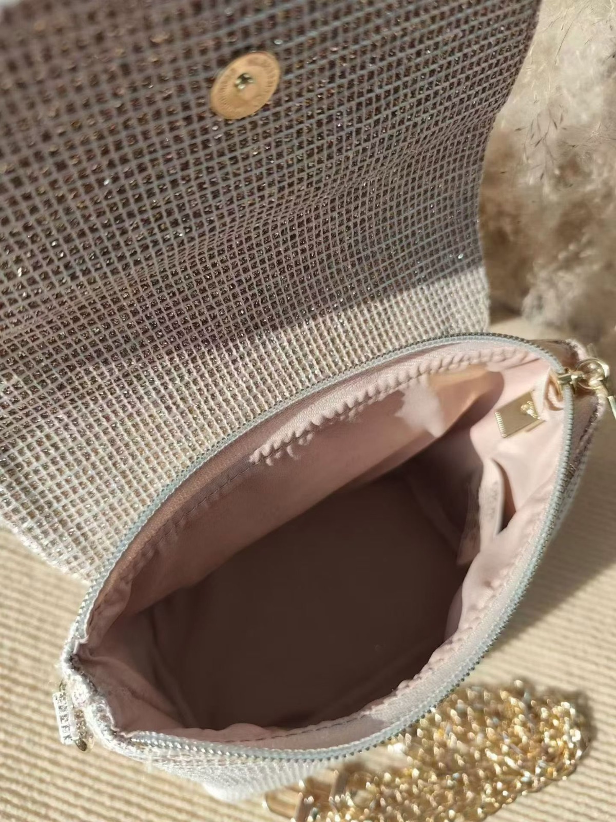 即將下架 清貨價🌈A94 - DIOR 2026 新年贈禮化妝包 (會員贈禮款)