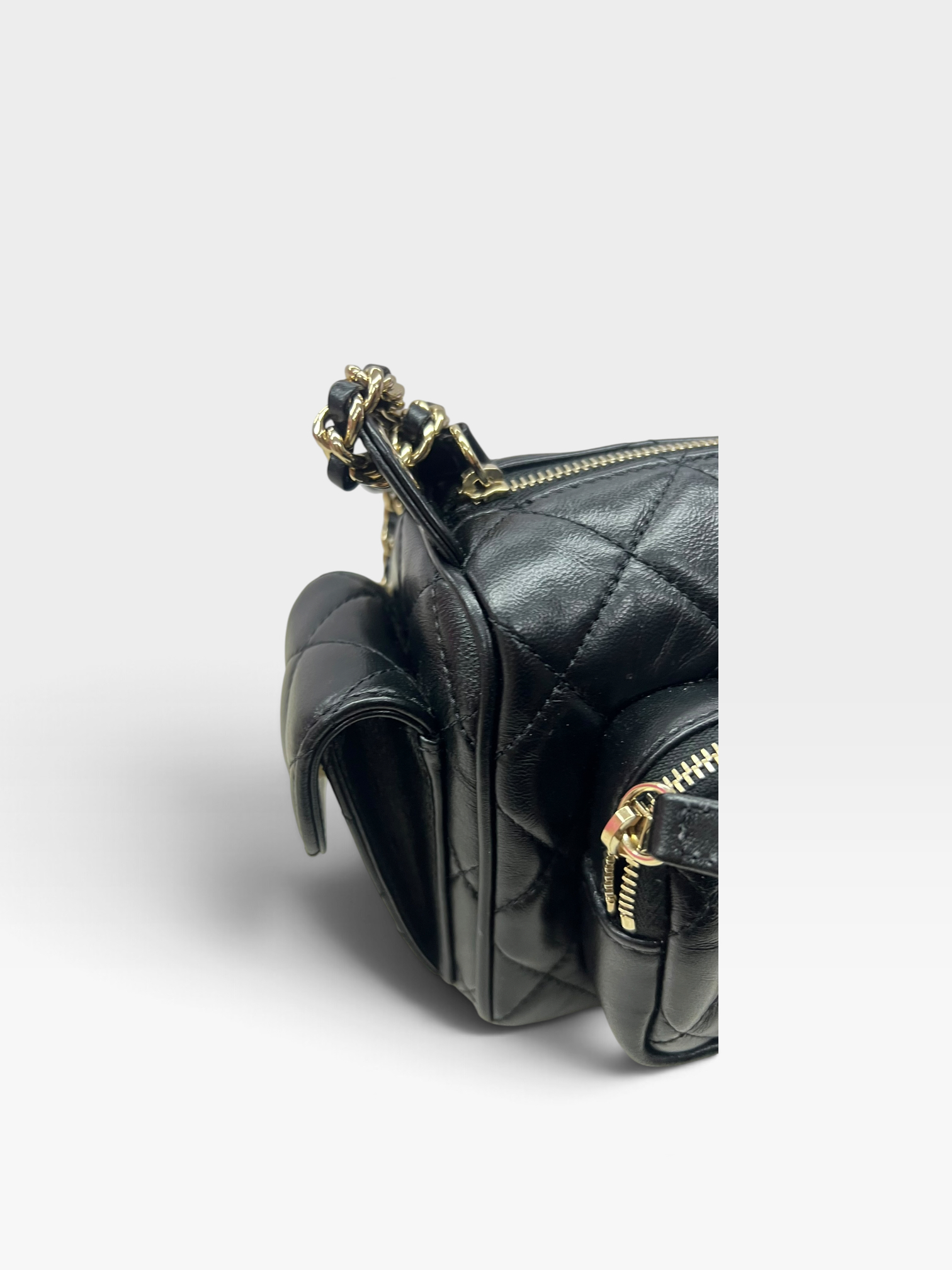 Pre-Owned CHANEL Preppy Pocket Camera Bag / Product Code: 092507