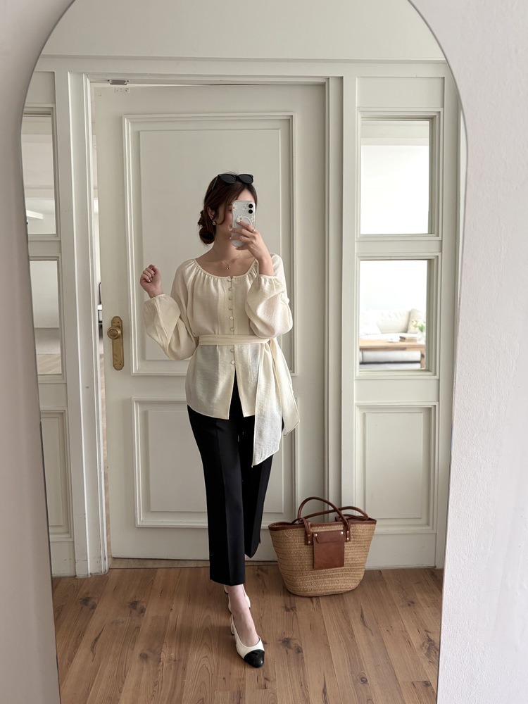 Eloise Tie-Neck Blouse (Cream)