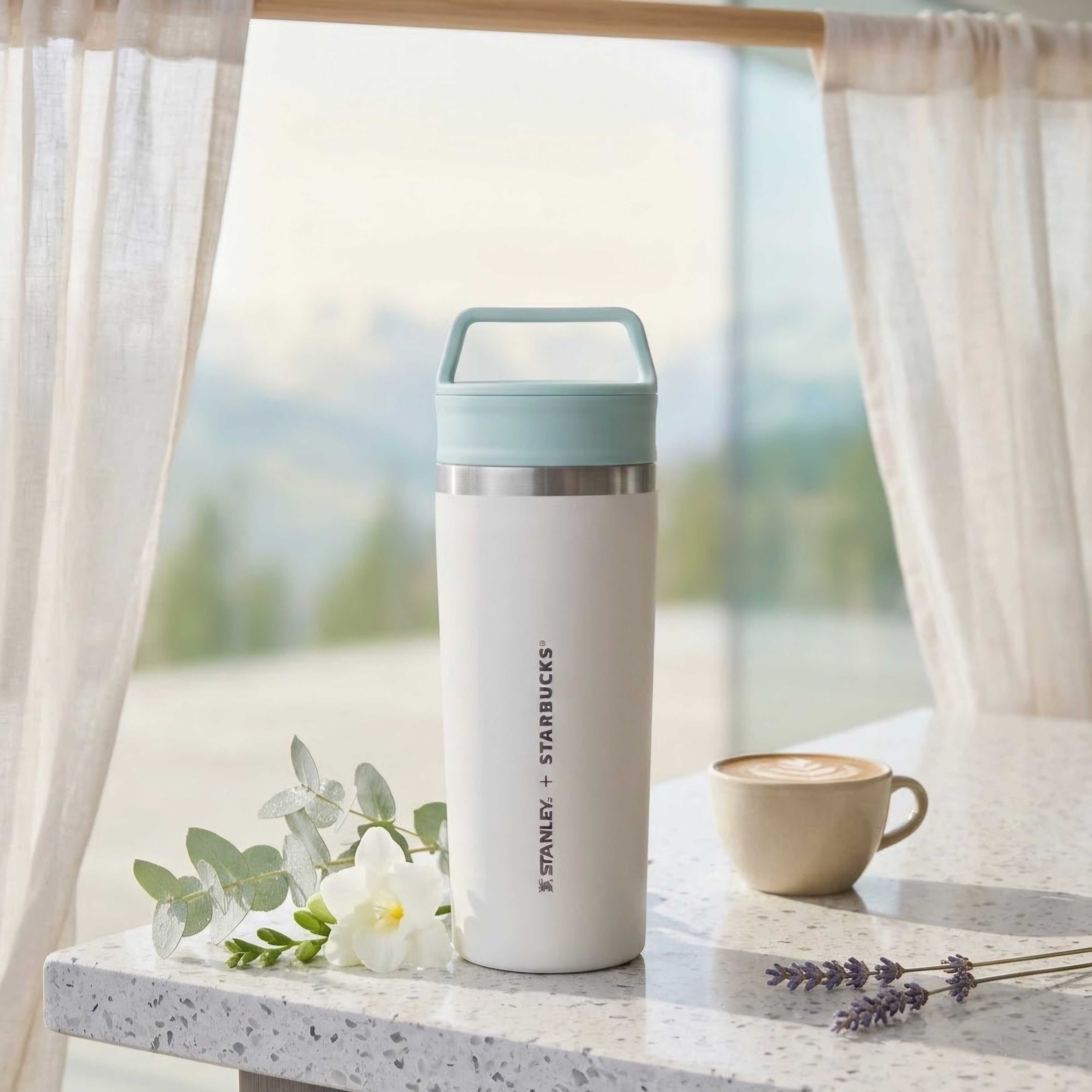 《日本 🇯🇵 STARBUCKS Brighten Up Your Days 系列》STANLEY 不鏽鋼保溫瓶 白色 473ml