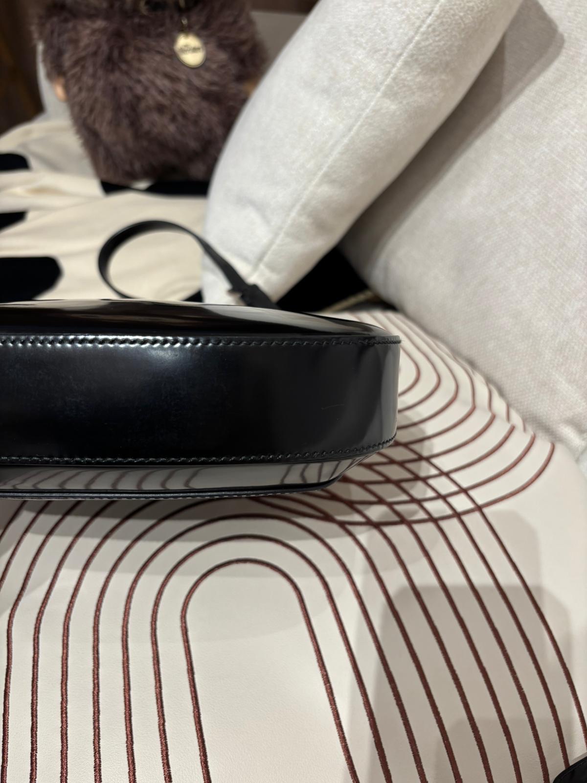 Prada Cleo shoulder bag 2way bag 100%Authentic ,92%new ✅Strap 長短肩帶各1✅dust bag 