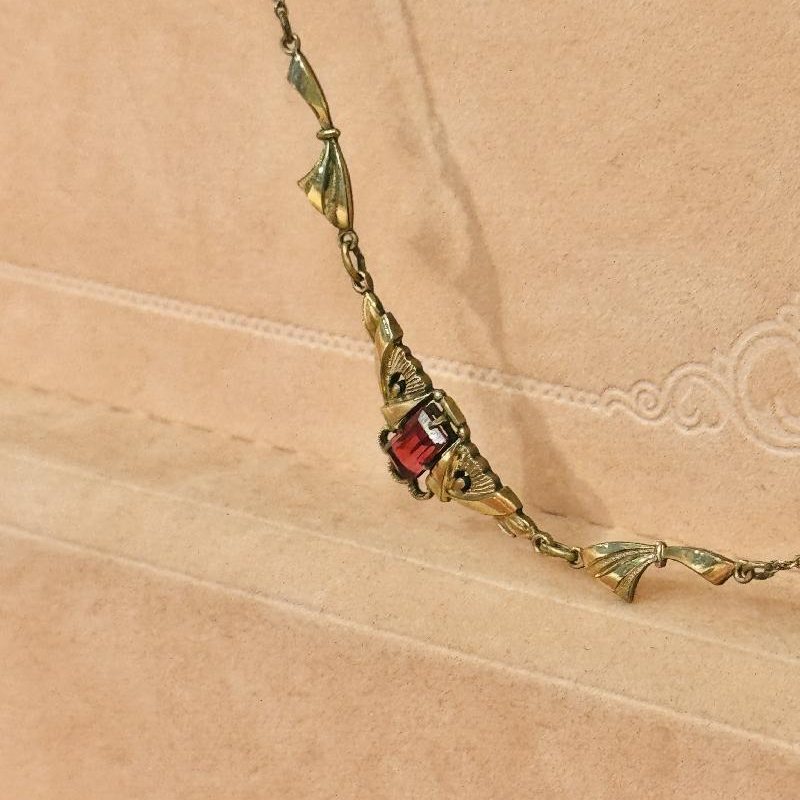 Rare! Antique 1920-40s Czechoslovakian Art Deco Red Rhinestone Golden Necklace (C010)