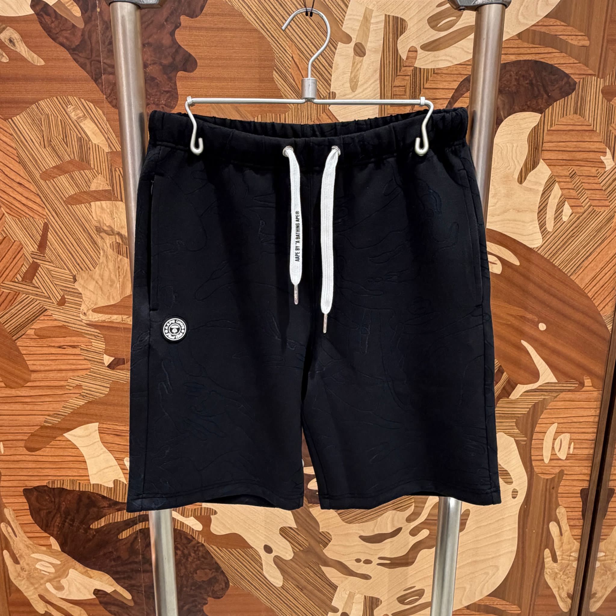 AAPE AAPEUNVS camo sweat shorts (C697)