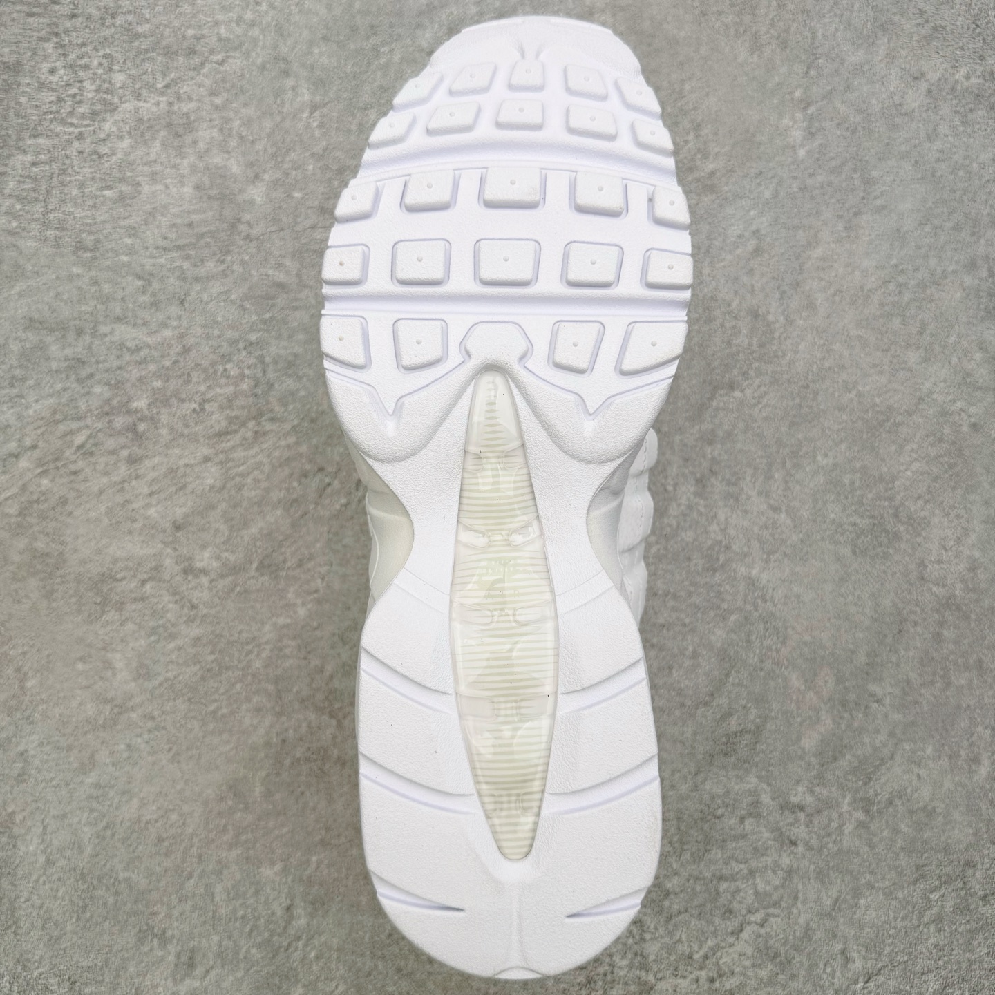 Nike Air Max 95 OG HM8755-100