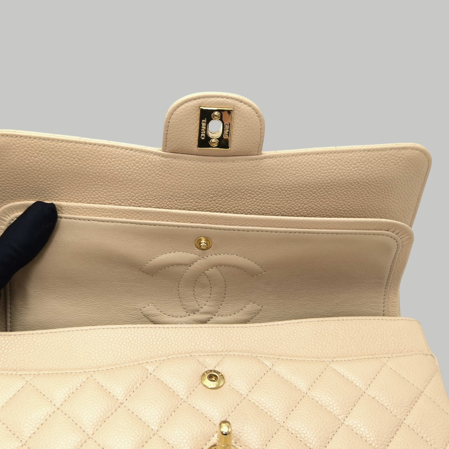 Chanel Caviar CF25金扣